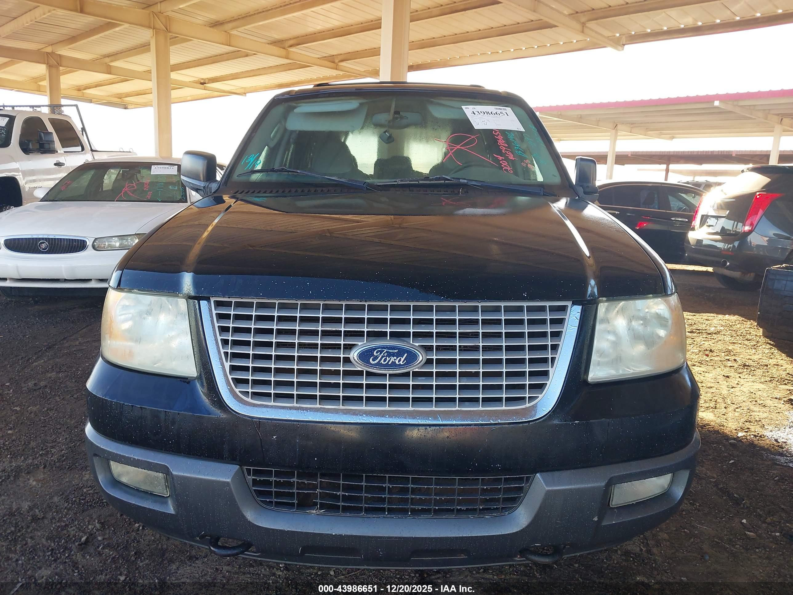 FORD EXPEDITION image 6