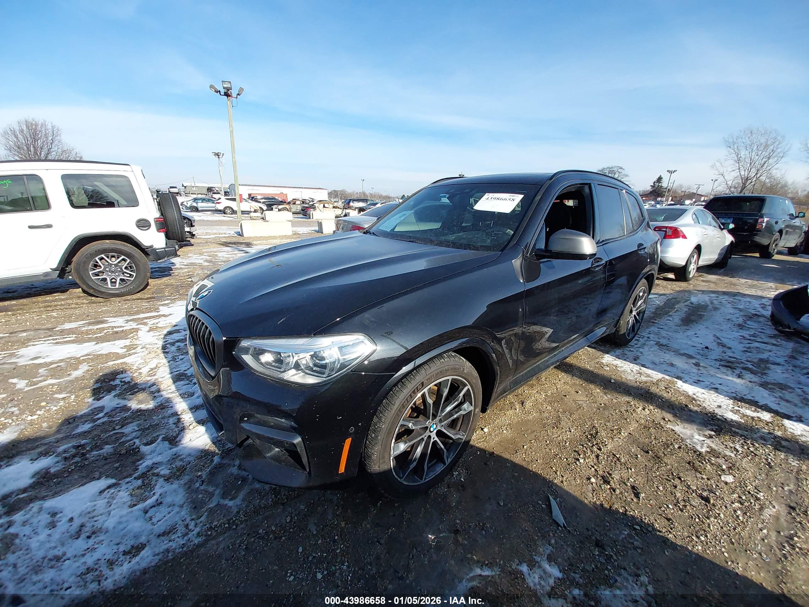 BMW X3 image 2