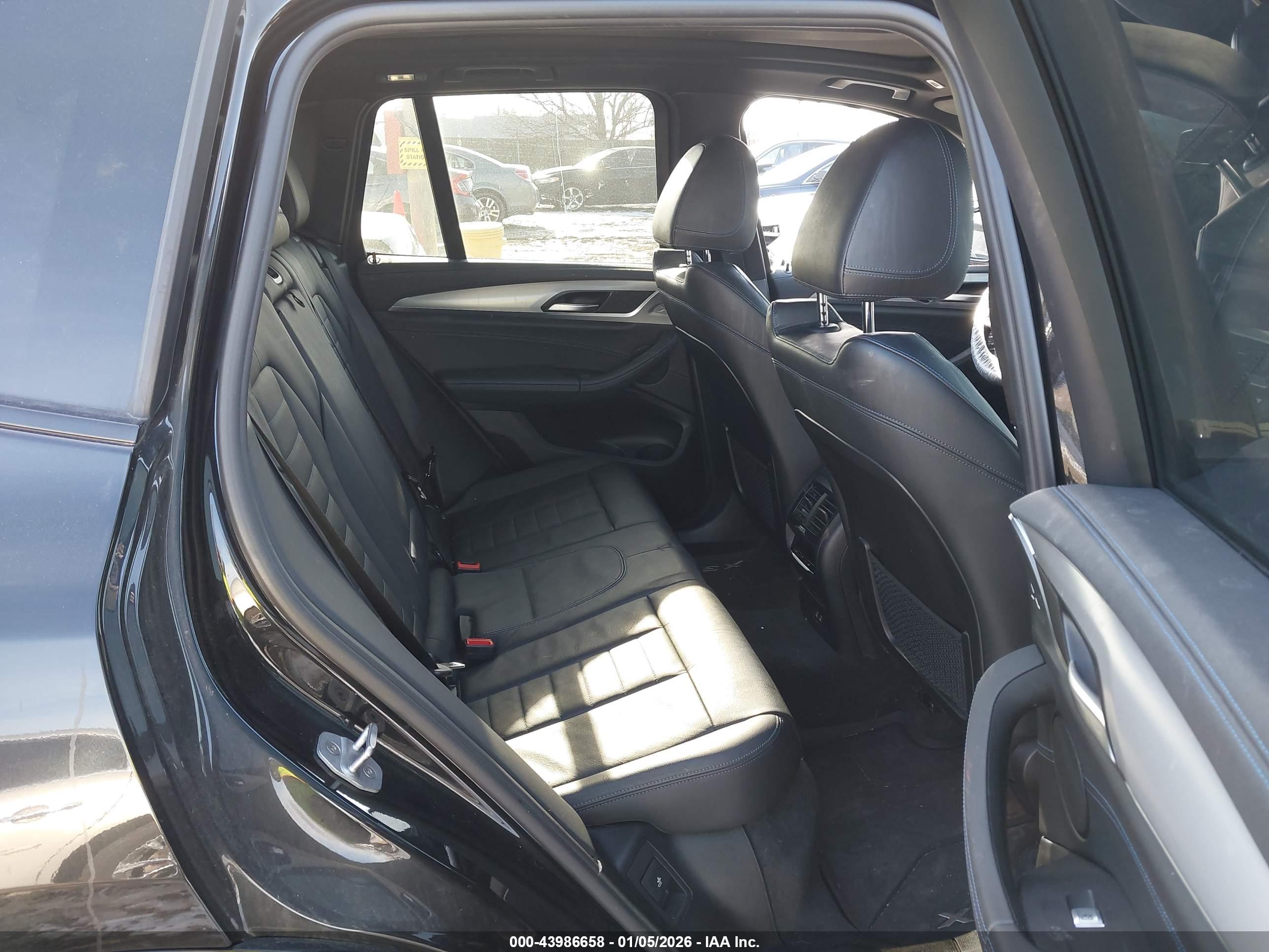 BMW X3 image 8