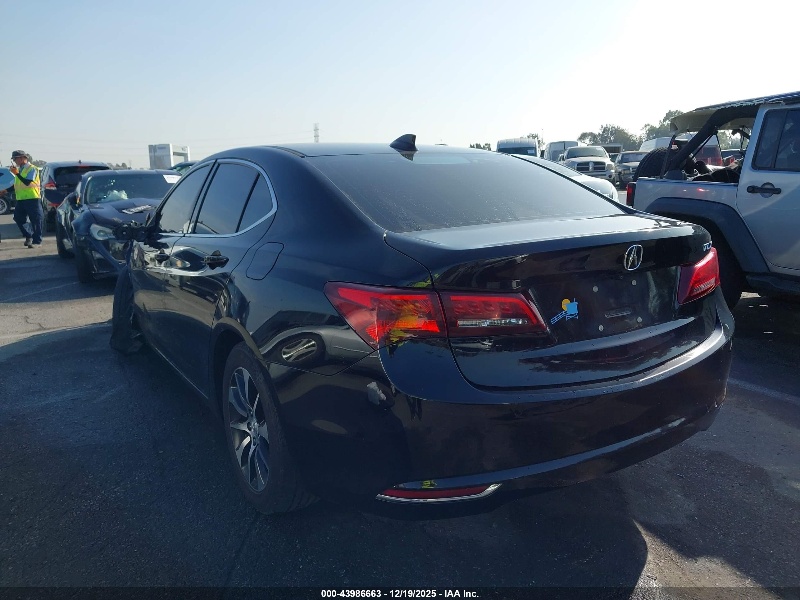 ACURA TLX image 3
