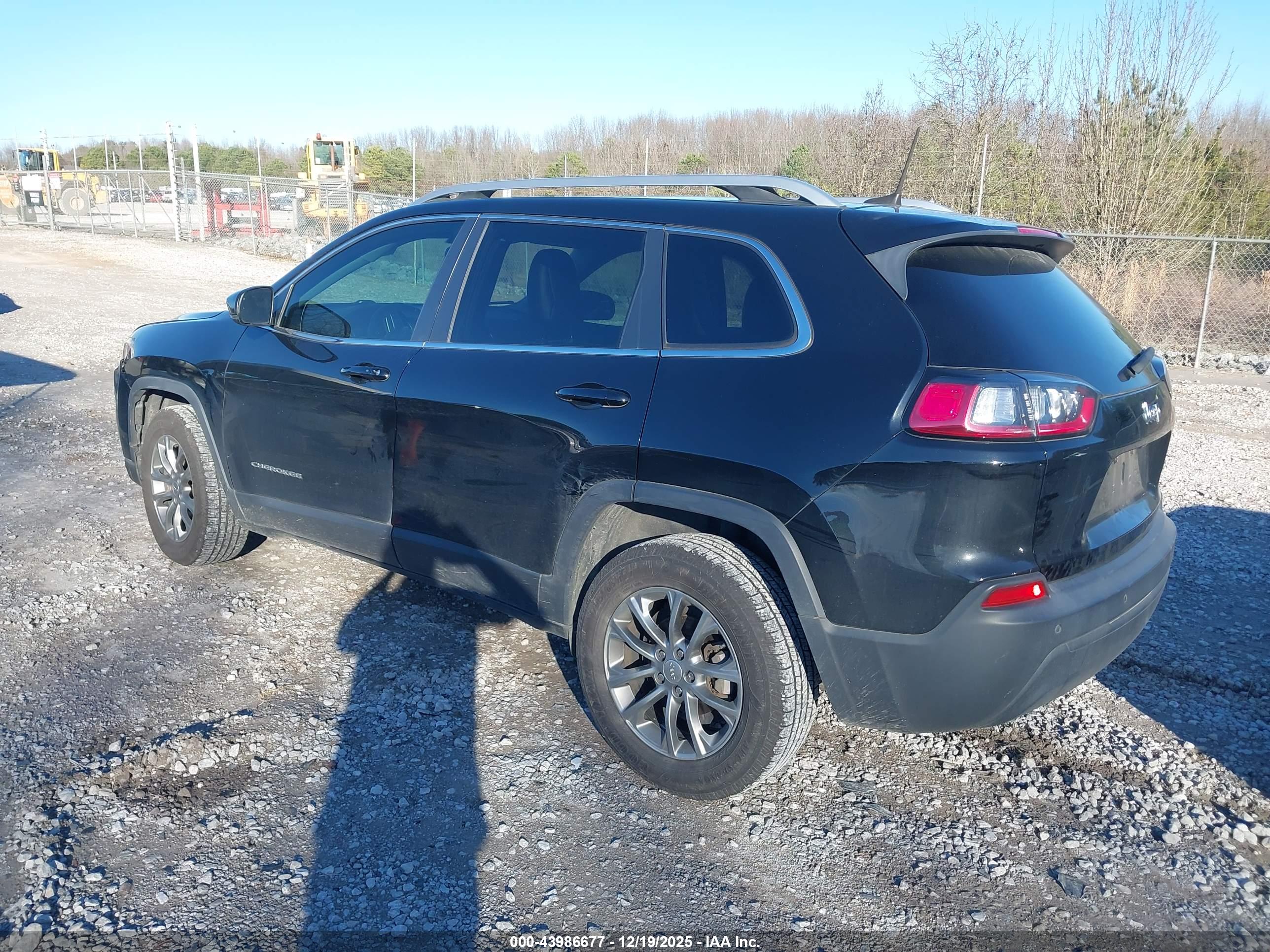 JEEP CHEROKEE image 3