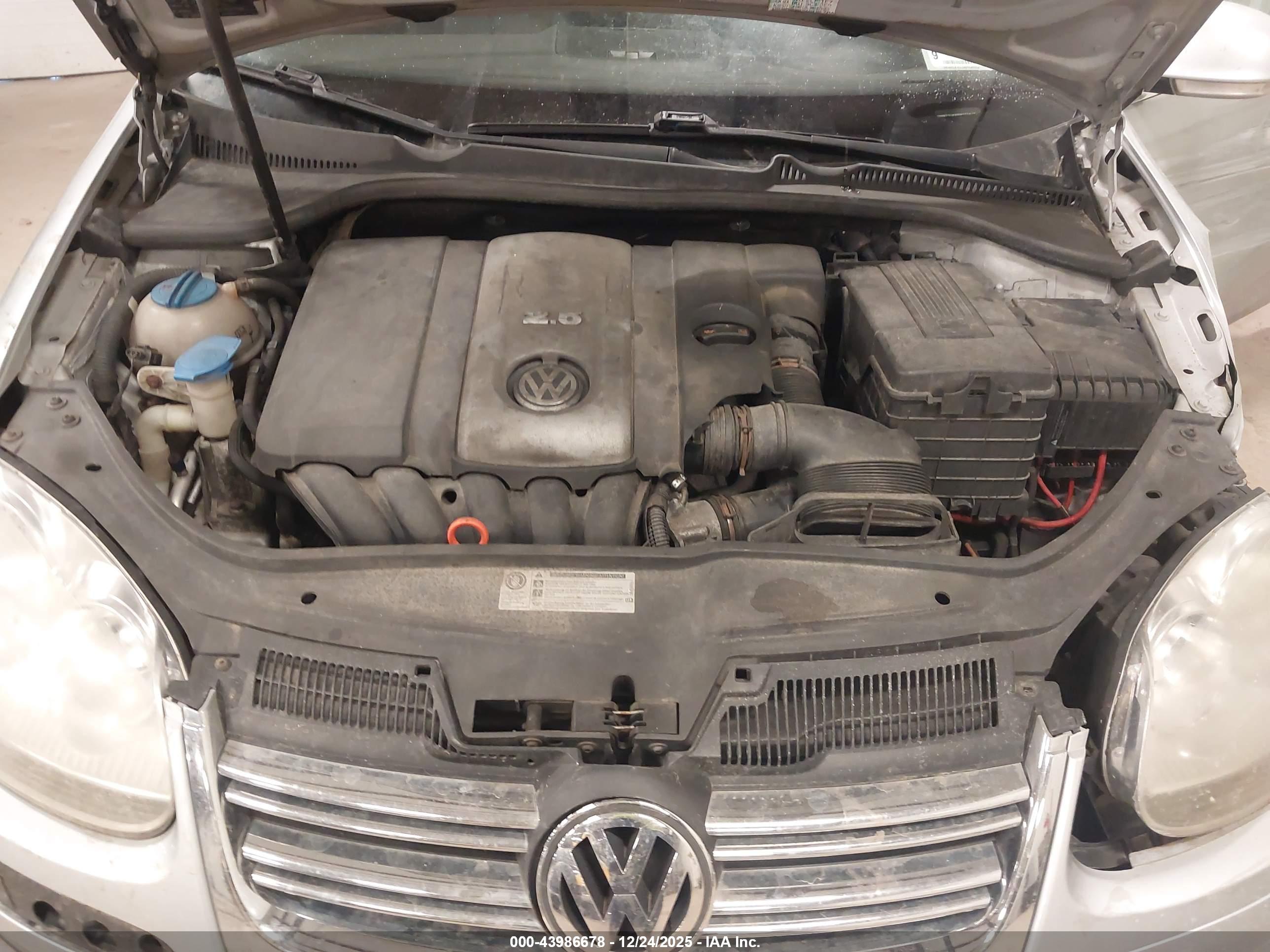 VOLKSWAGEN JETTA image 10