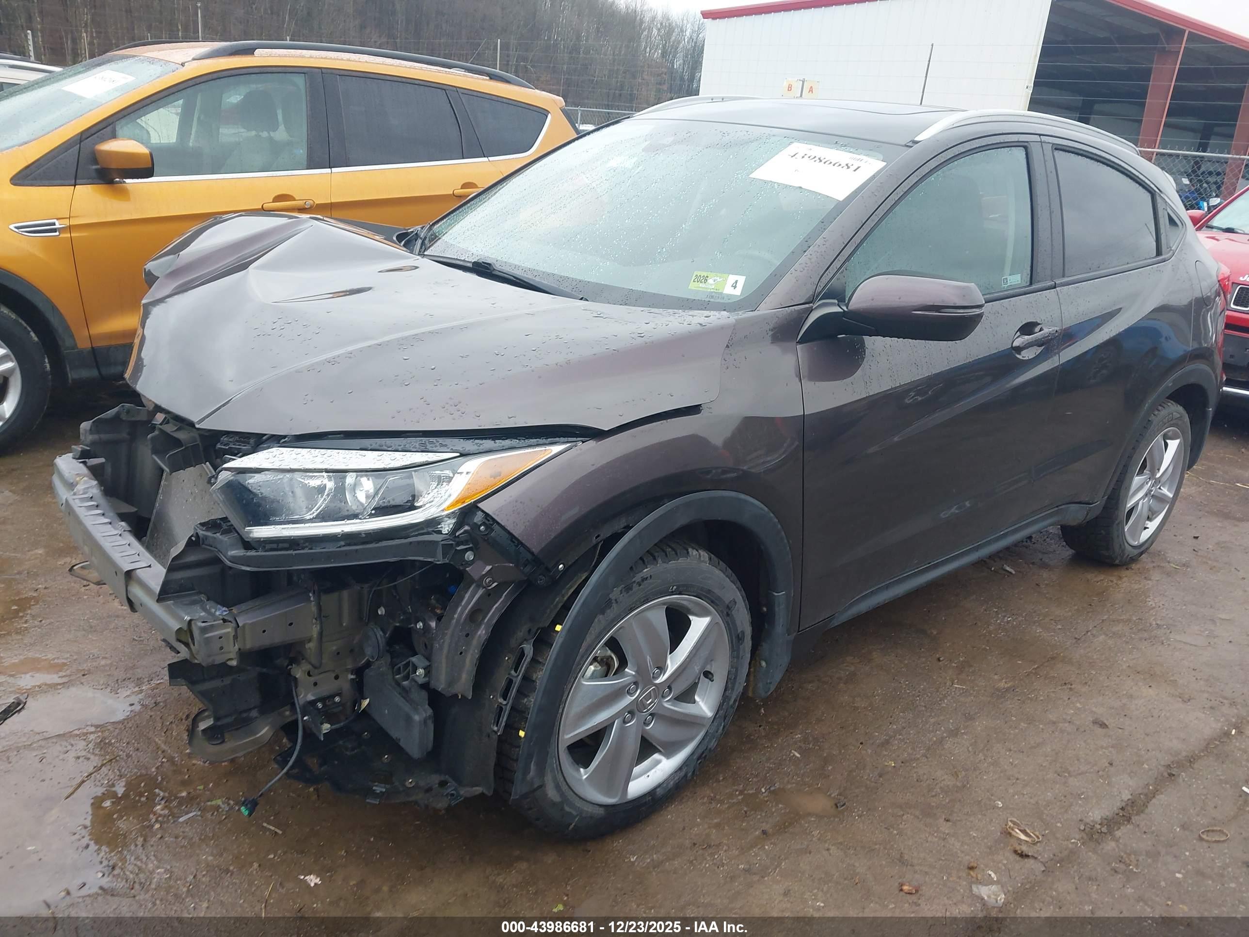 HONDA HR-V image 2