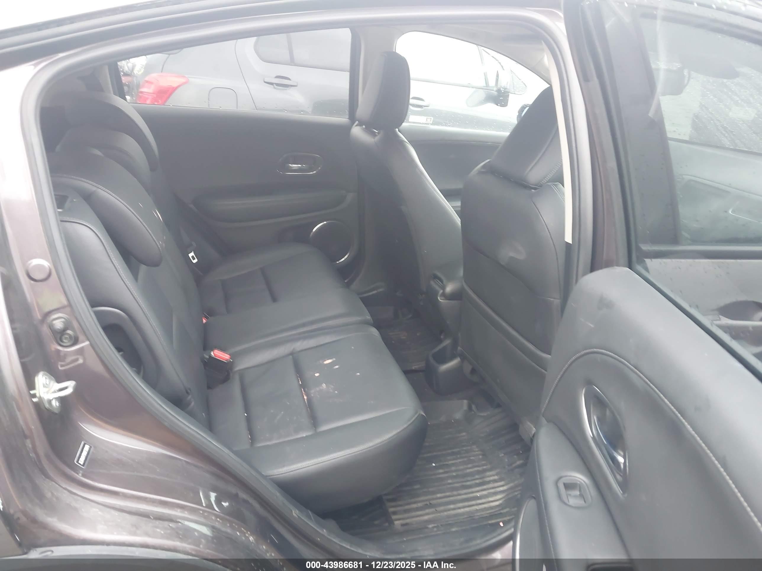 HONDA HR-V image 8