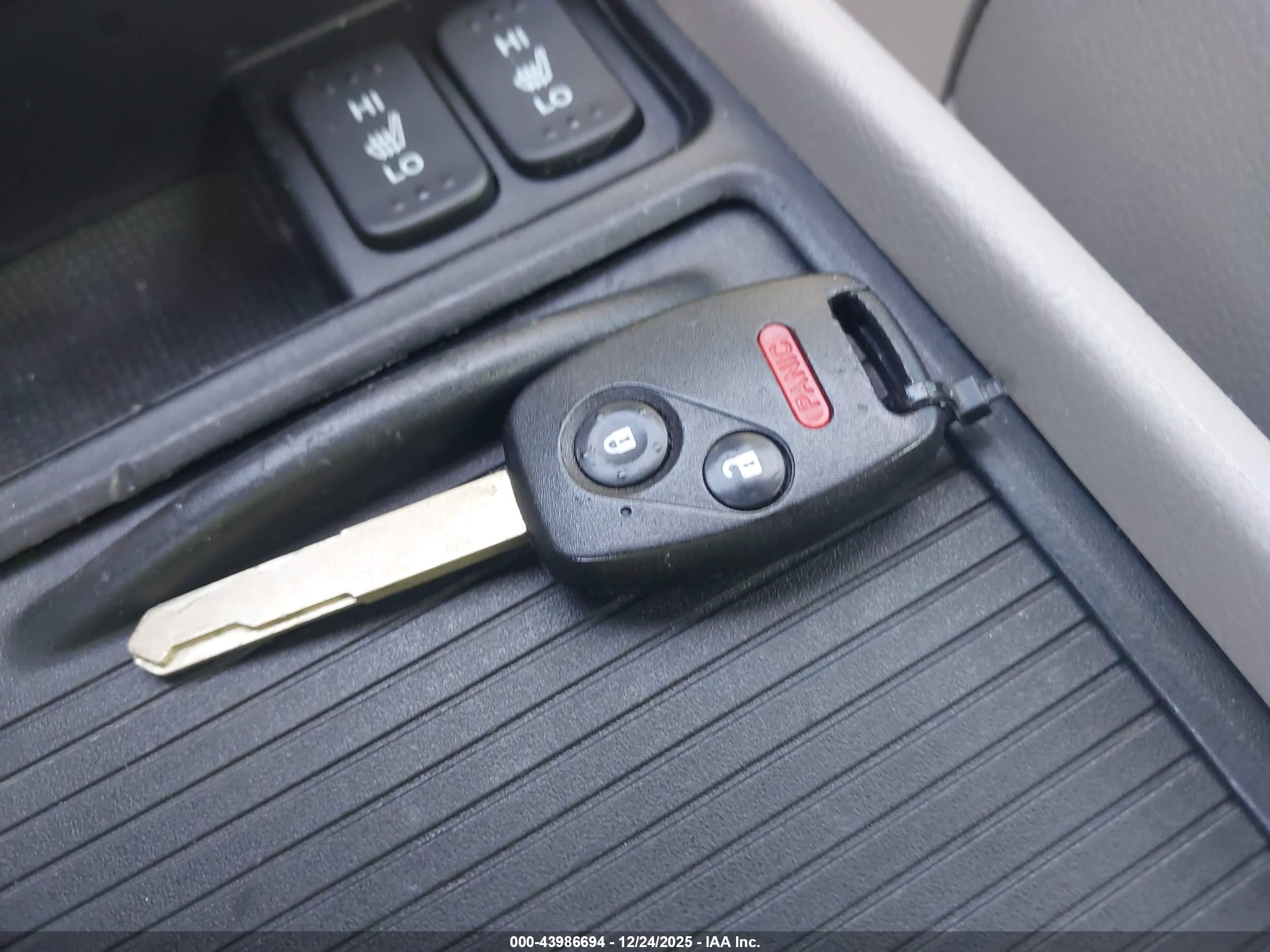 HONDA CIVIC image 11
