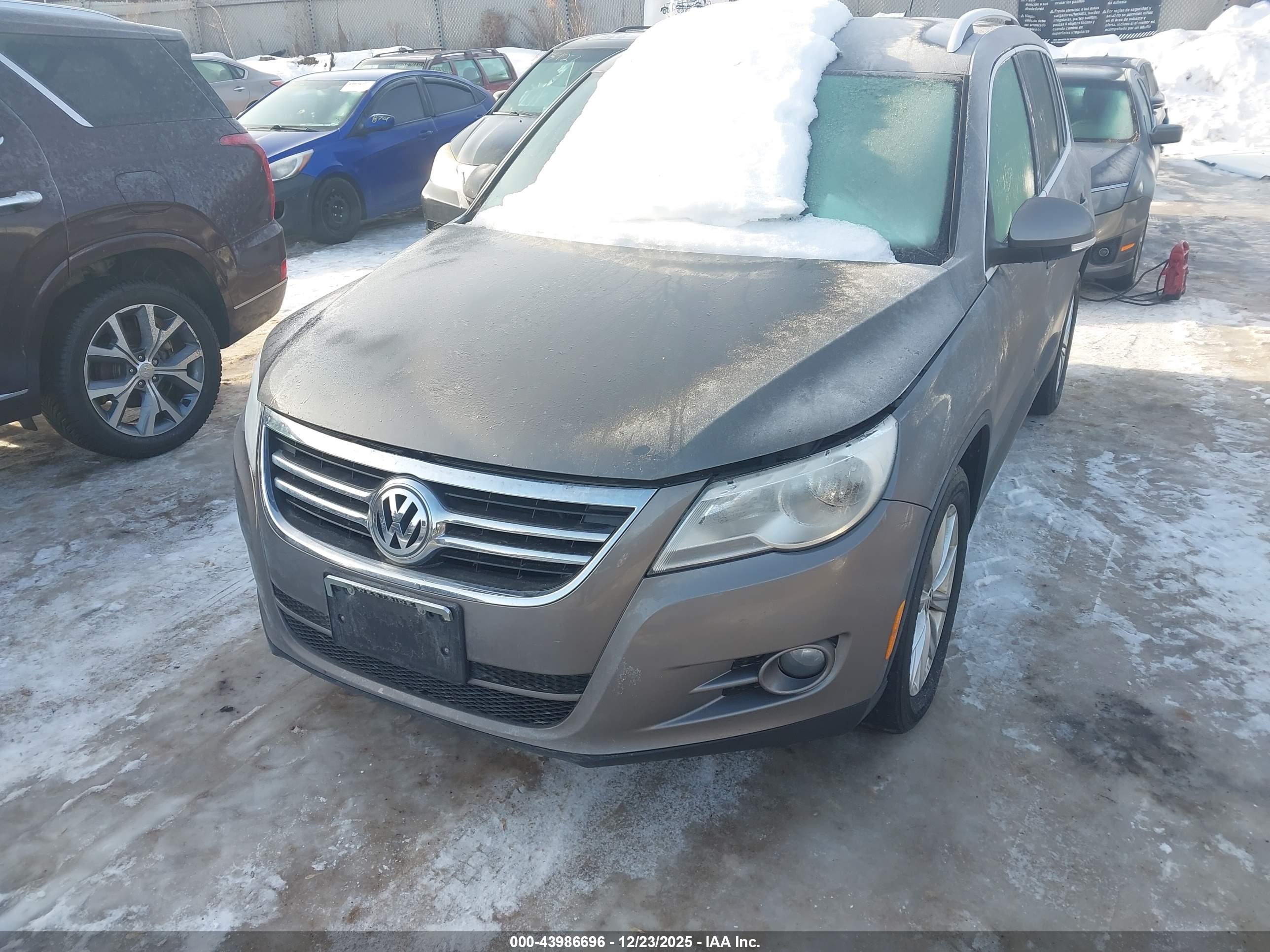 VOLKSWAGEN TIGUAN image 6