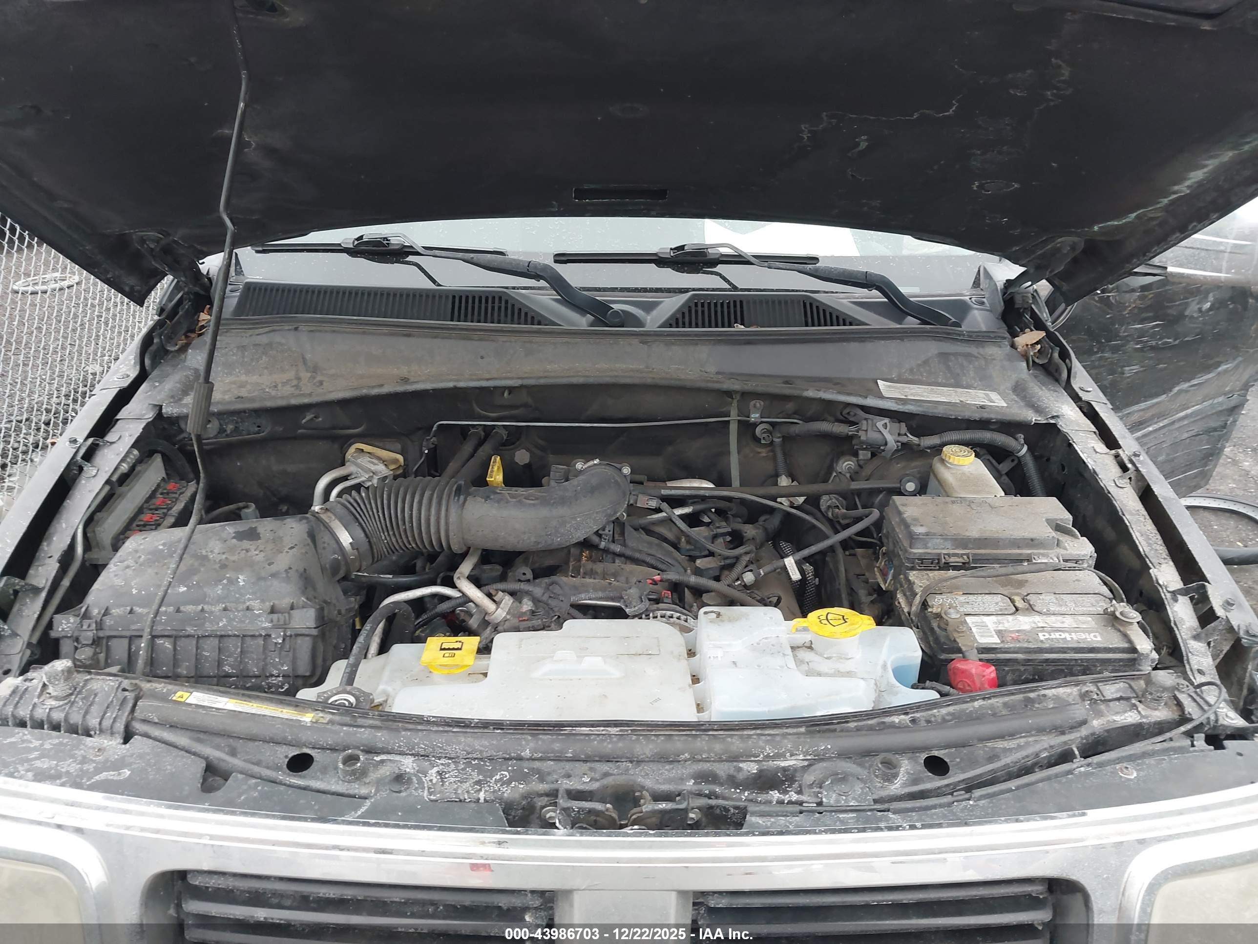 DODGE NITRO image 10