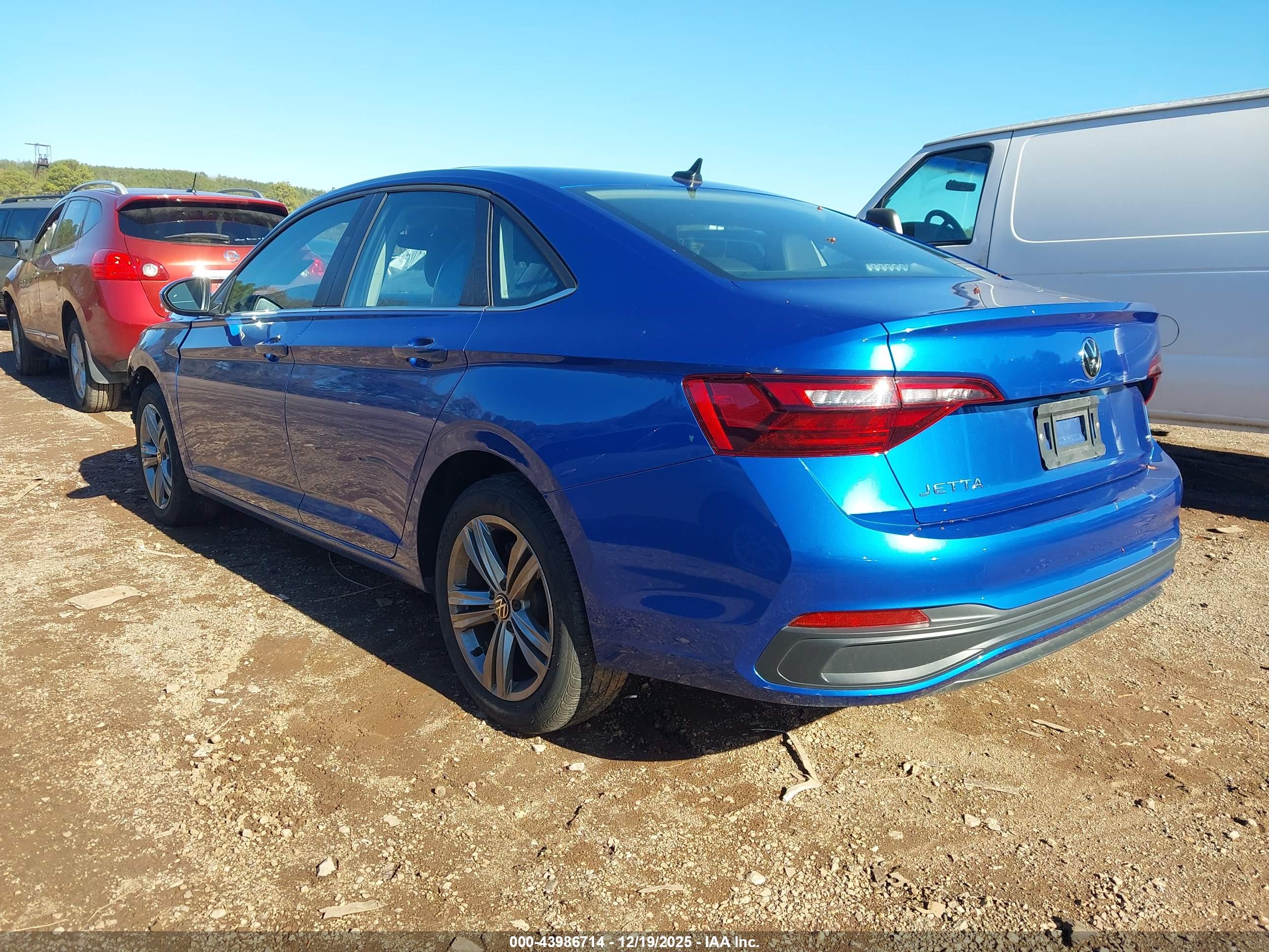 VOLKSWAGEN JETTA image 3
