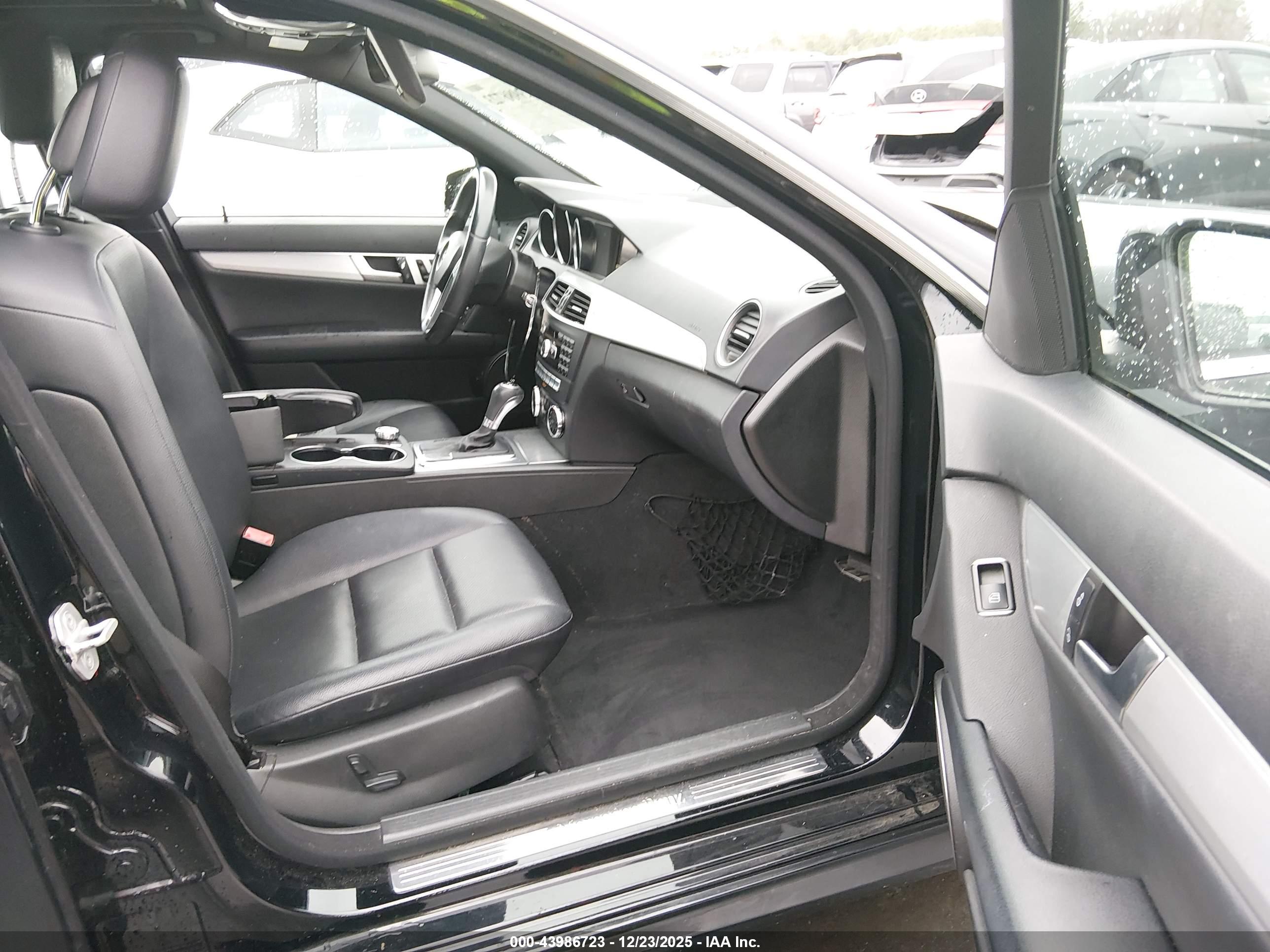 MERCEDES-BENZ C image 5