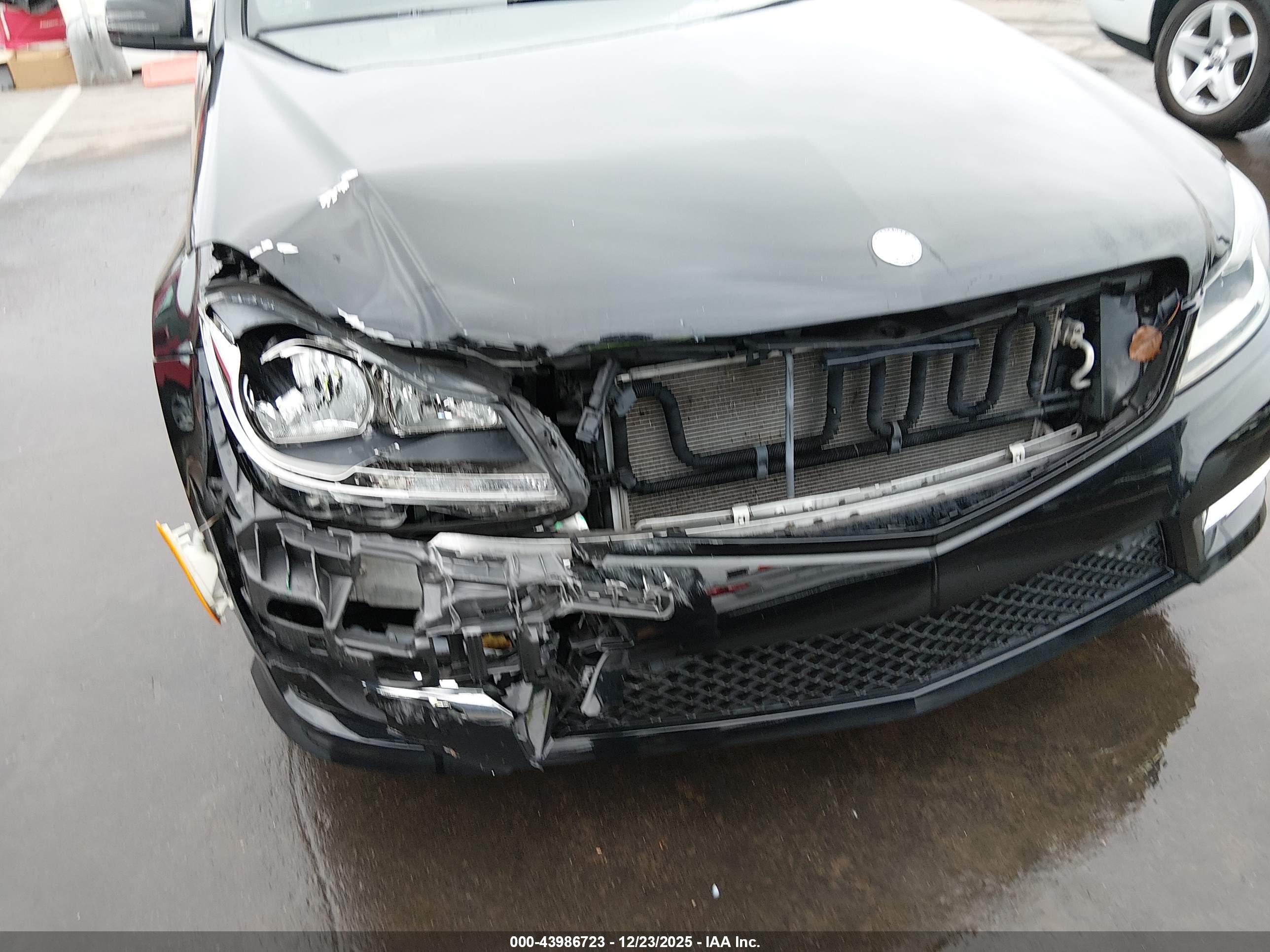 MERCEDES-BENZ C image 6