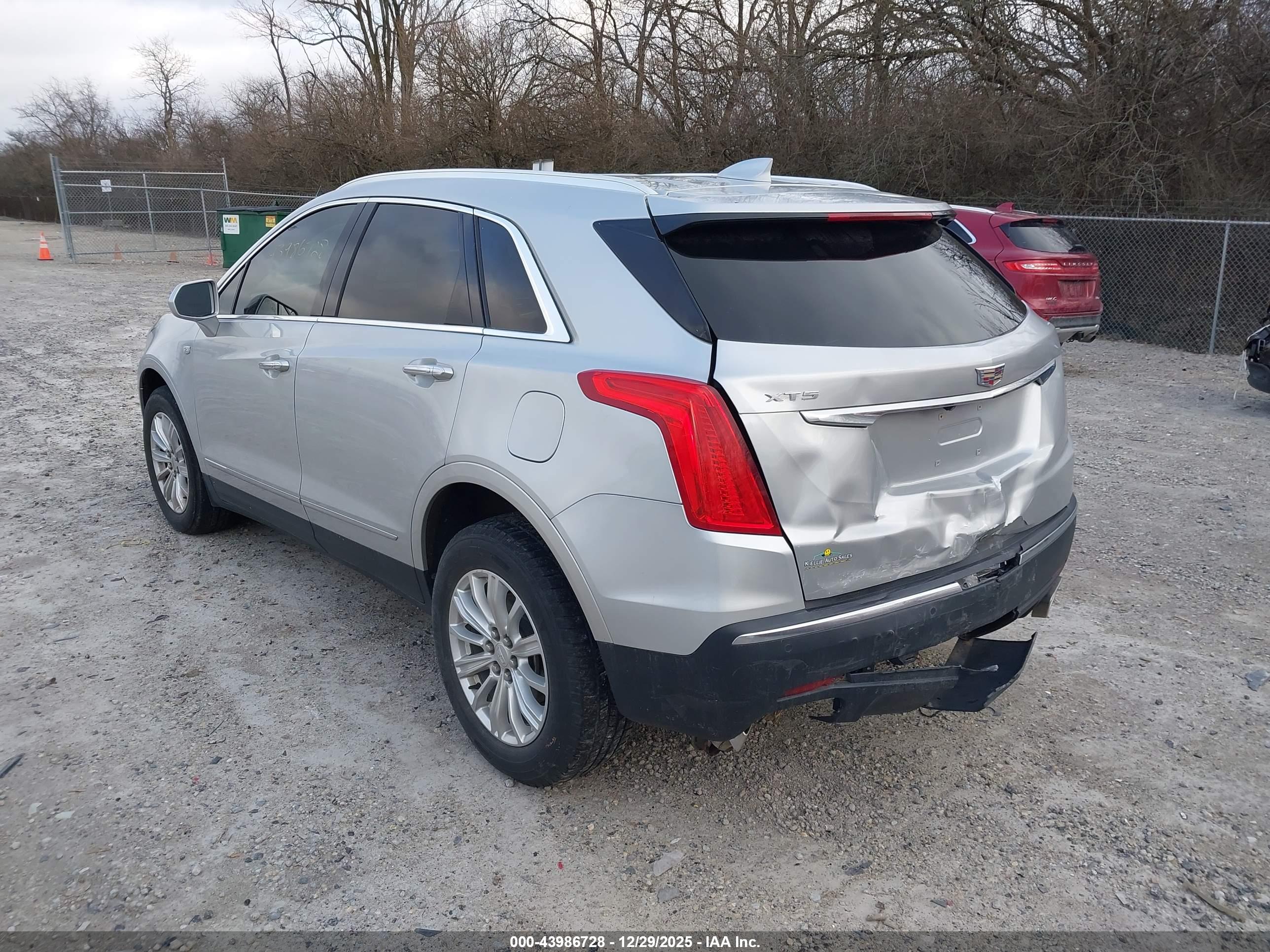 CADILLAC XT5 image 3