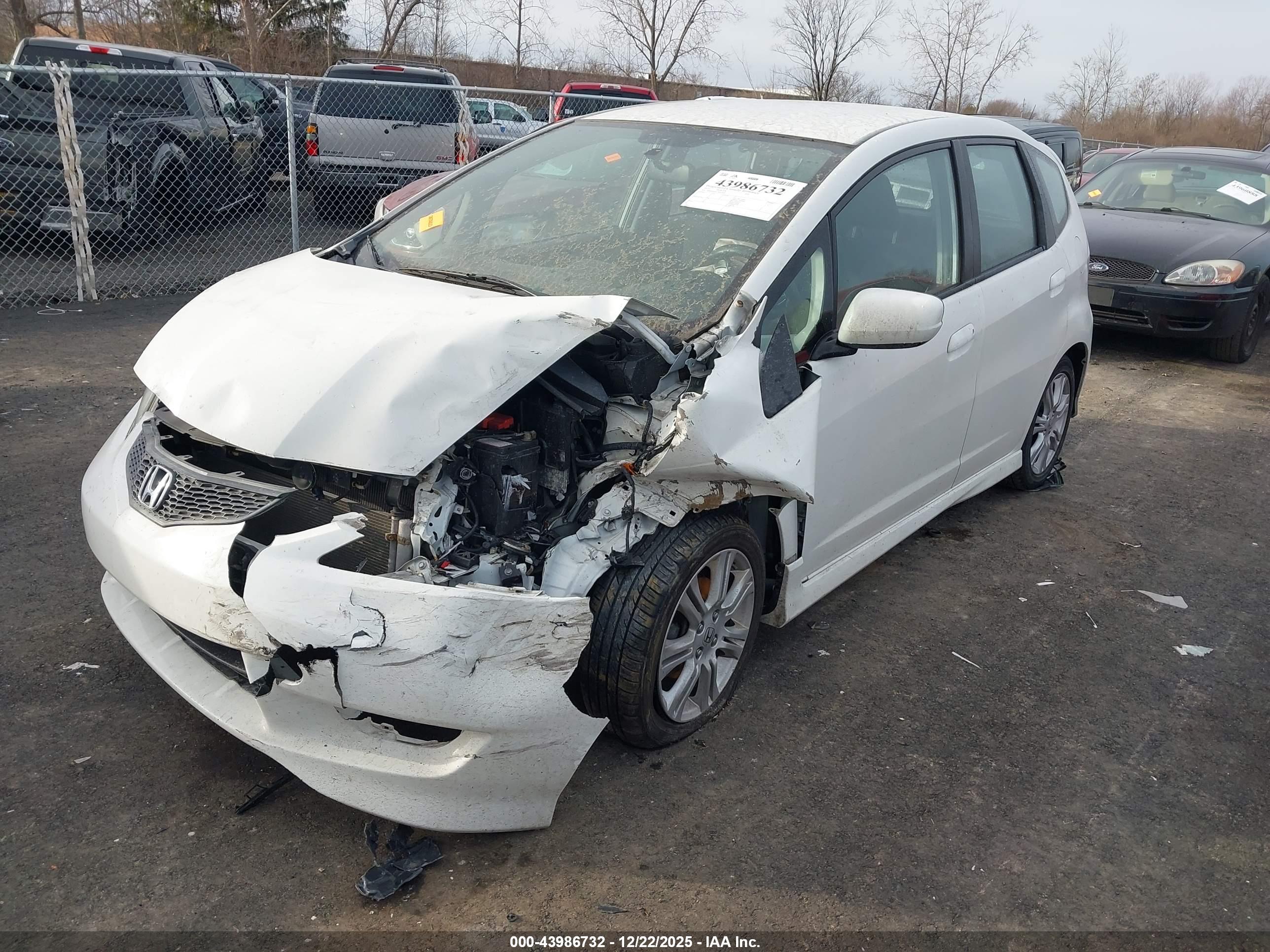 HONDA FIT image 2