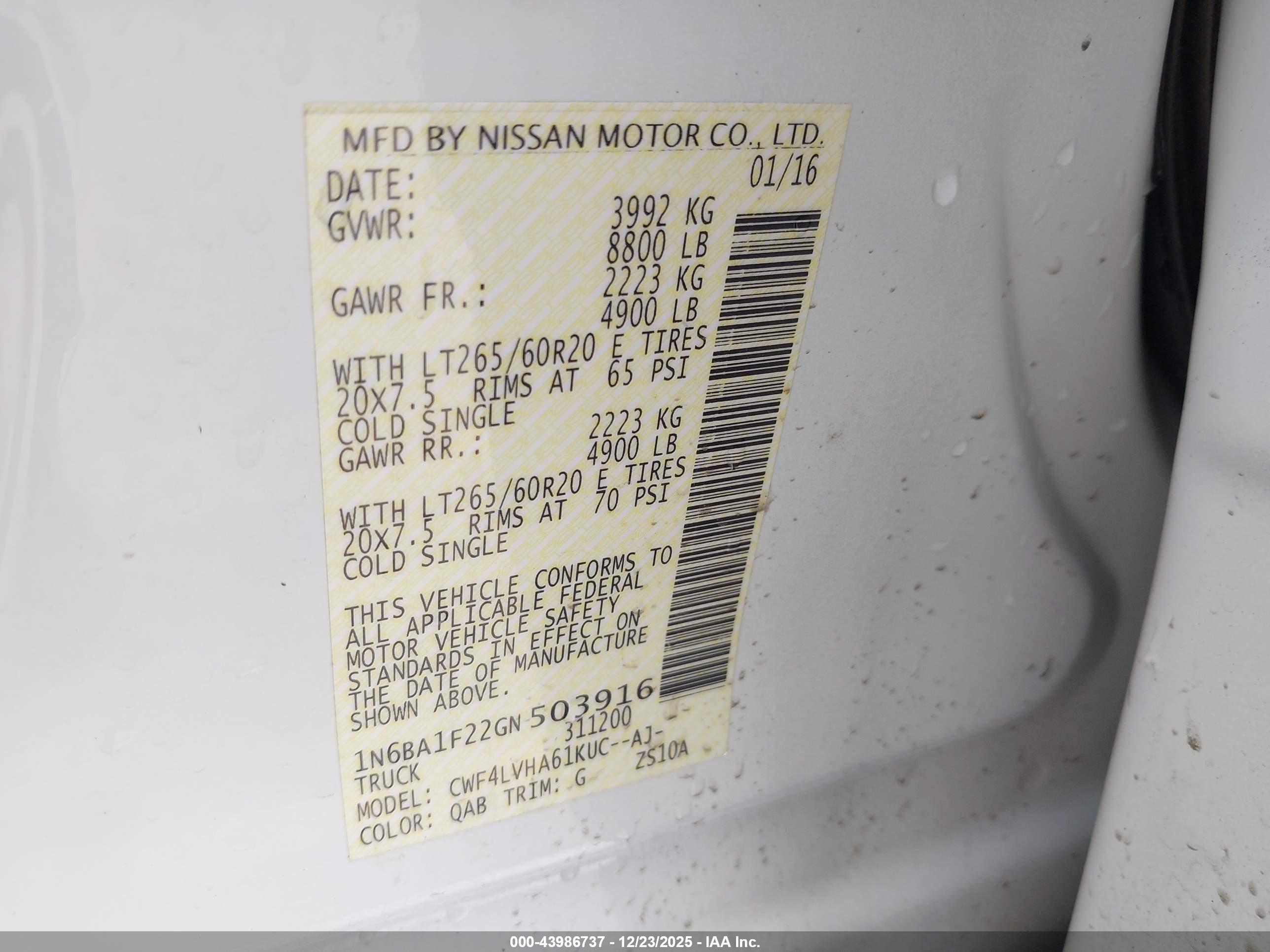 NISSAN TITAN image 9