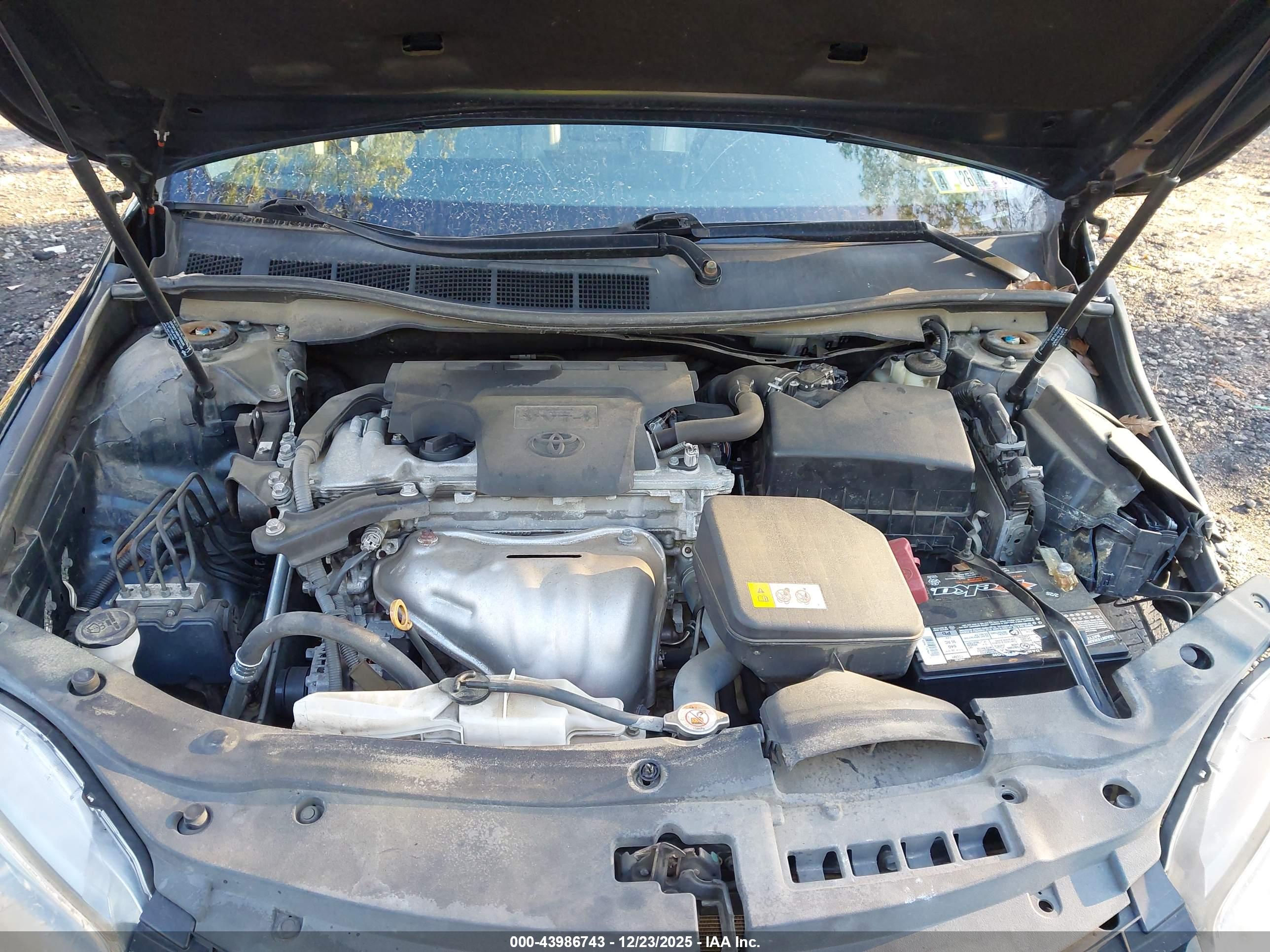 TOYOTA CAMRY image 10