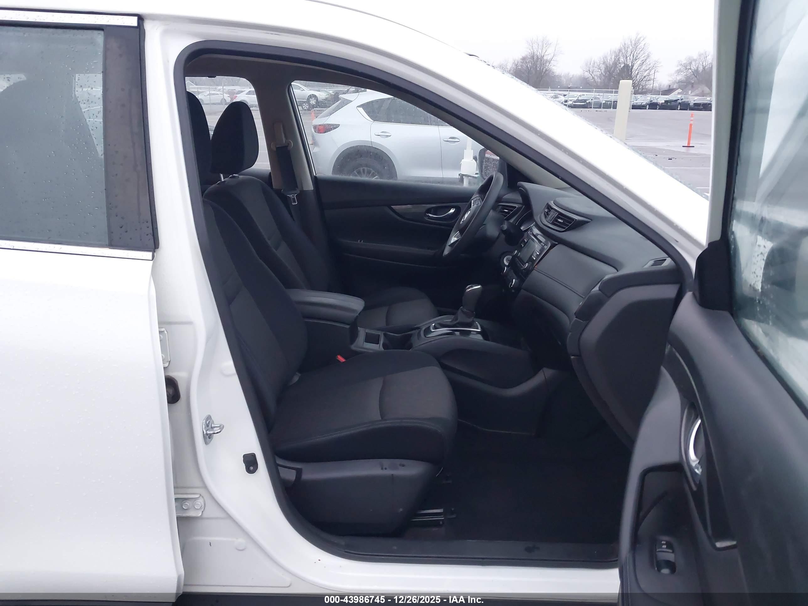 NISSAN ROGUE image 5
