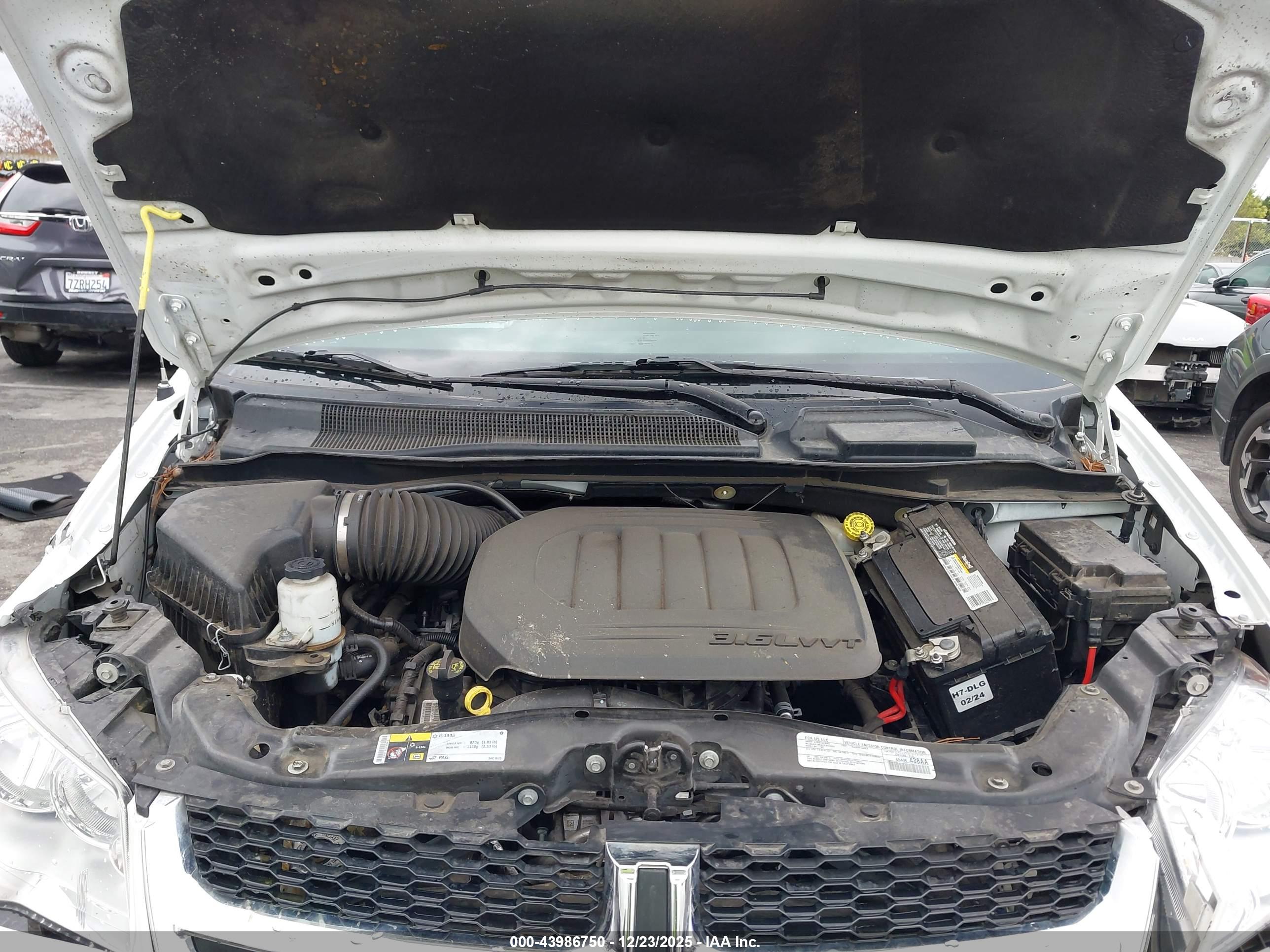 DODGE GRAND image 10