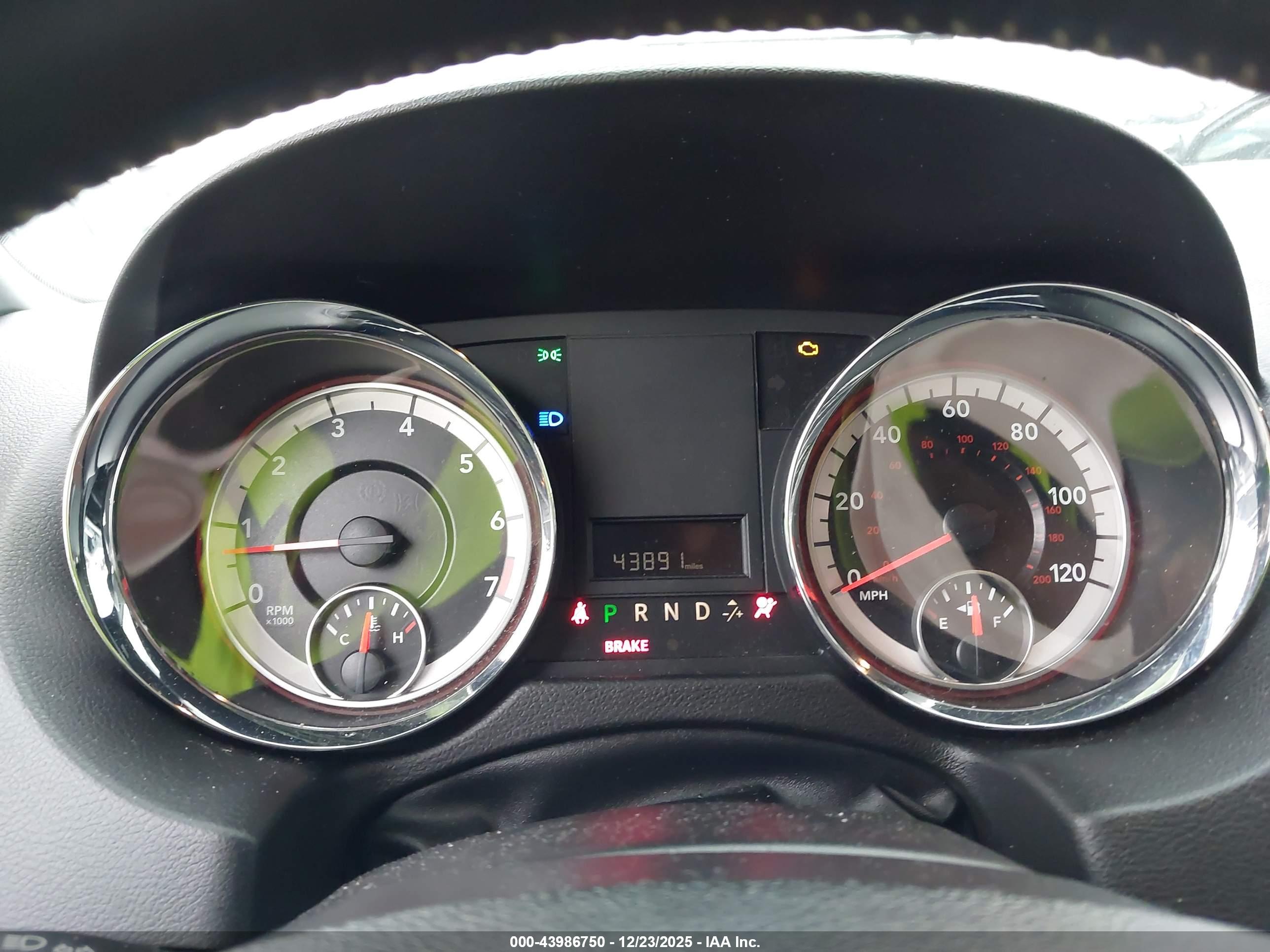 DODGE GRAND image 7