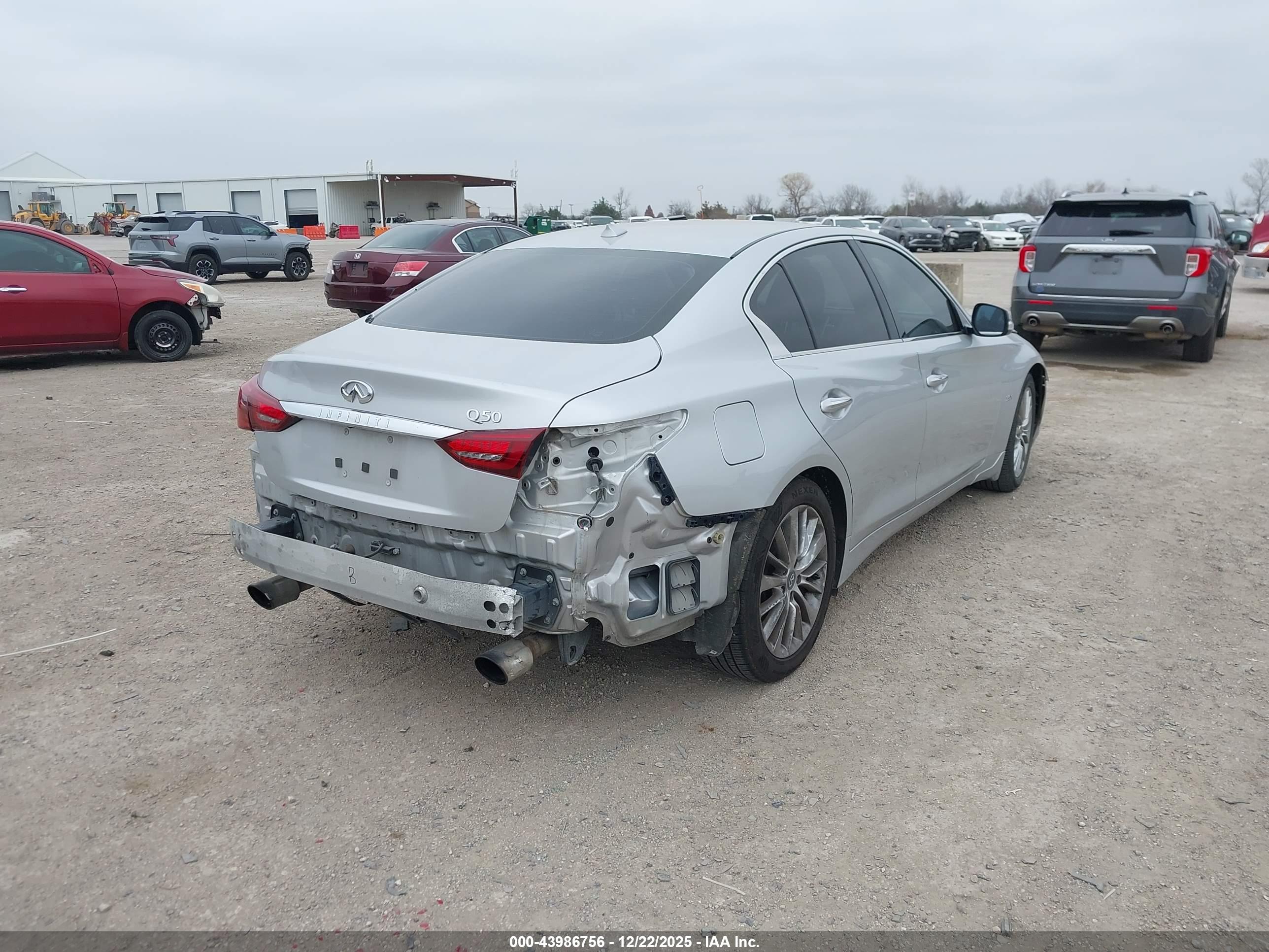 INFINITI Q50 image 4