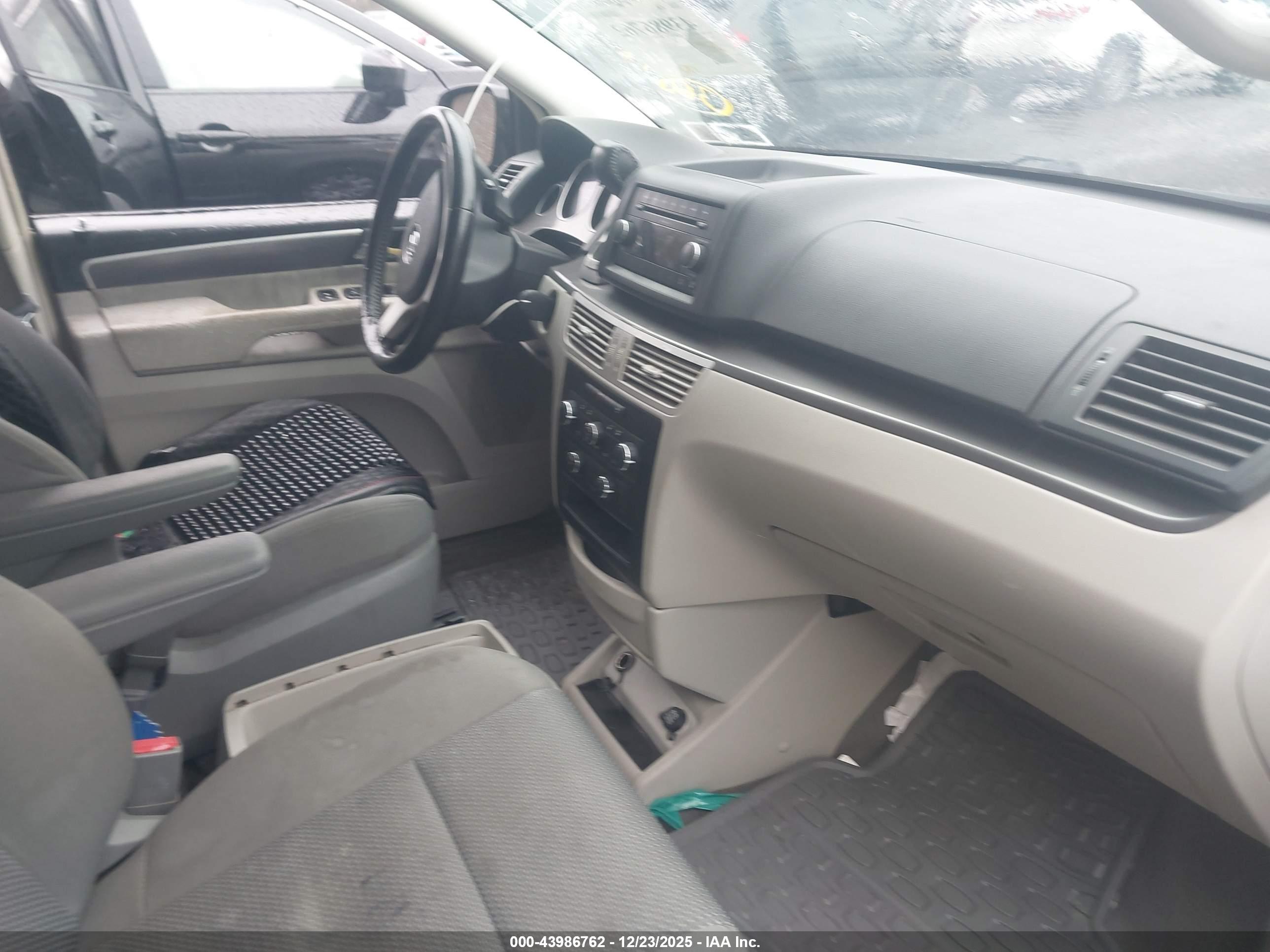 VOLKSWAGEN ROUTAN image 5