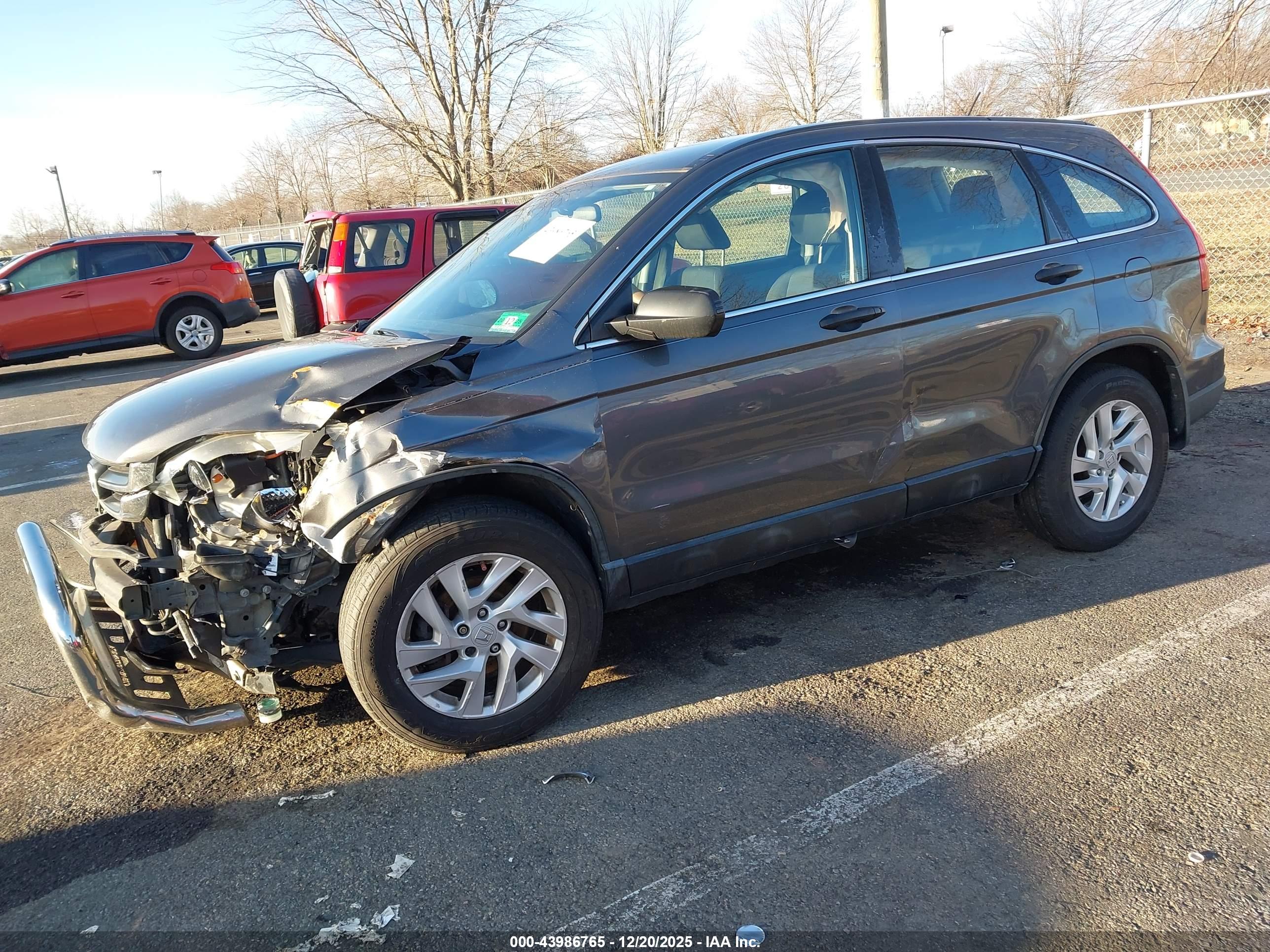 HONDA CR-V image 2