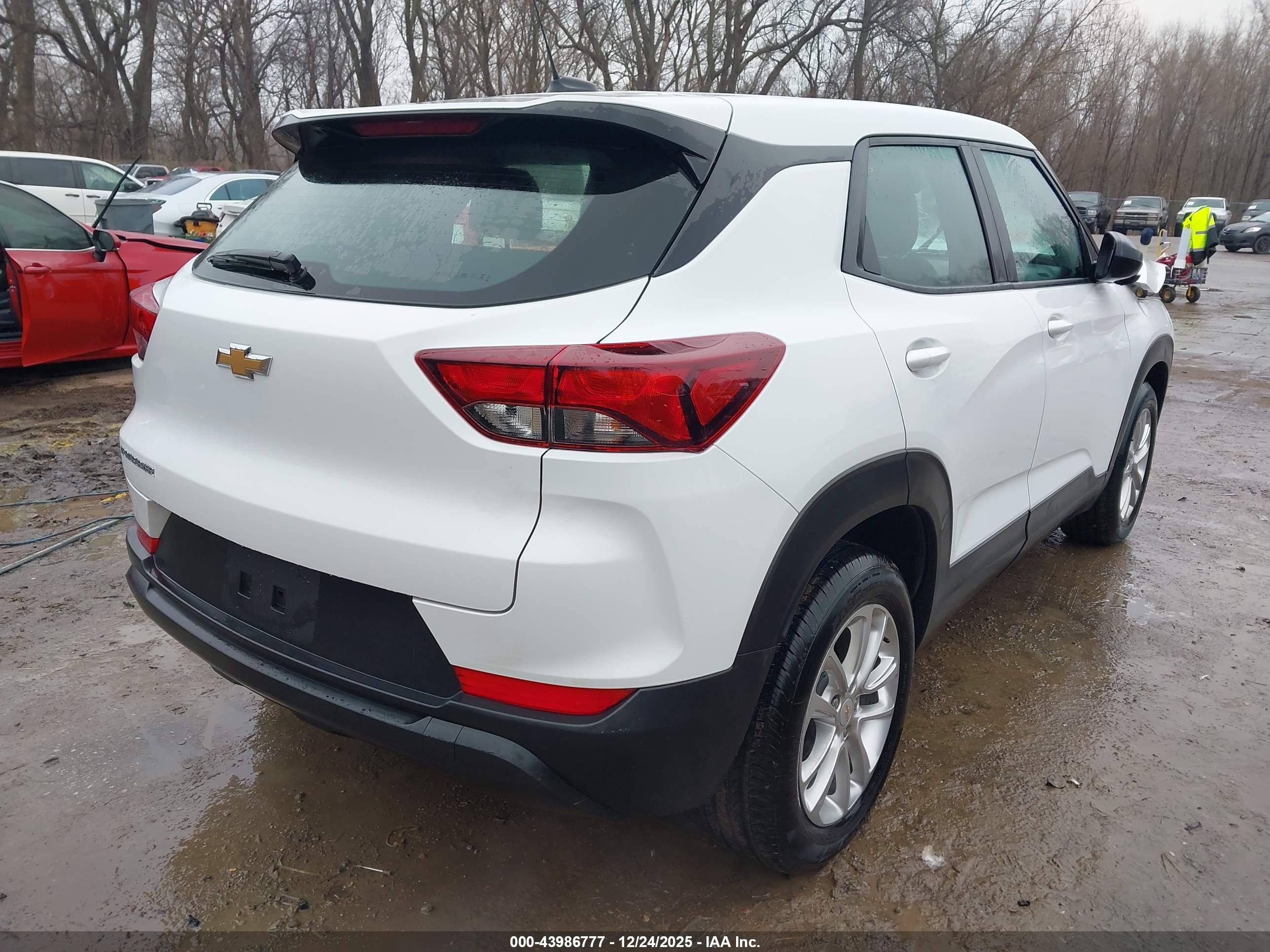 CHEVROLET TRAILBLAZER image 4