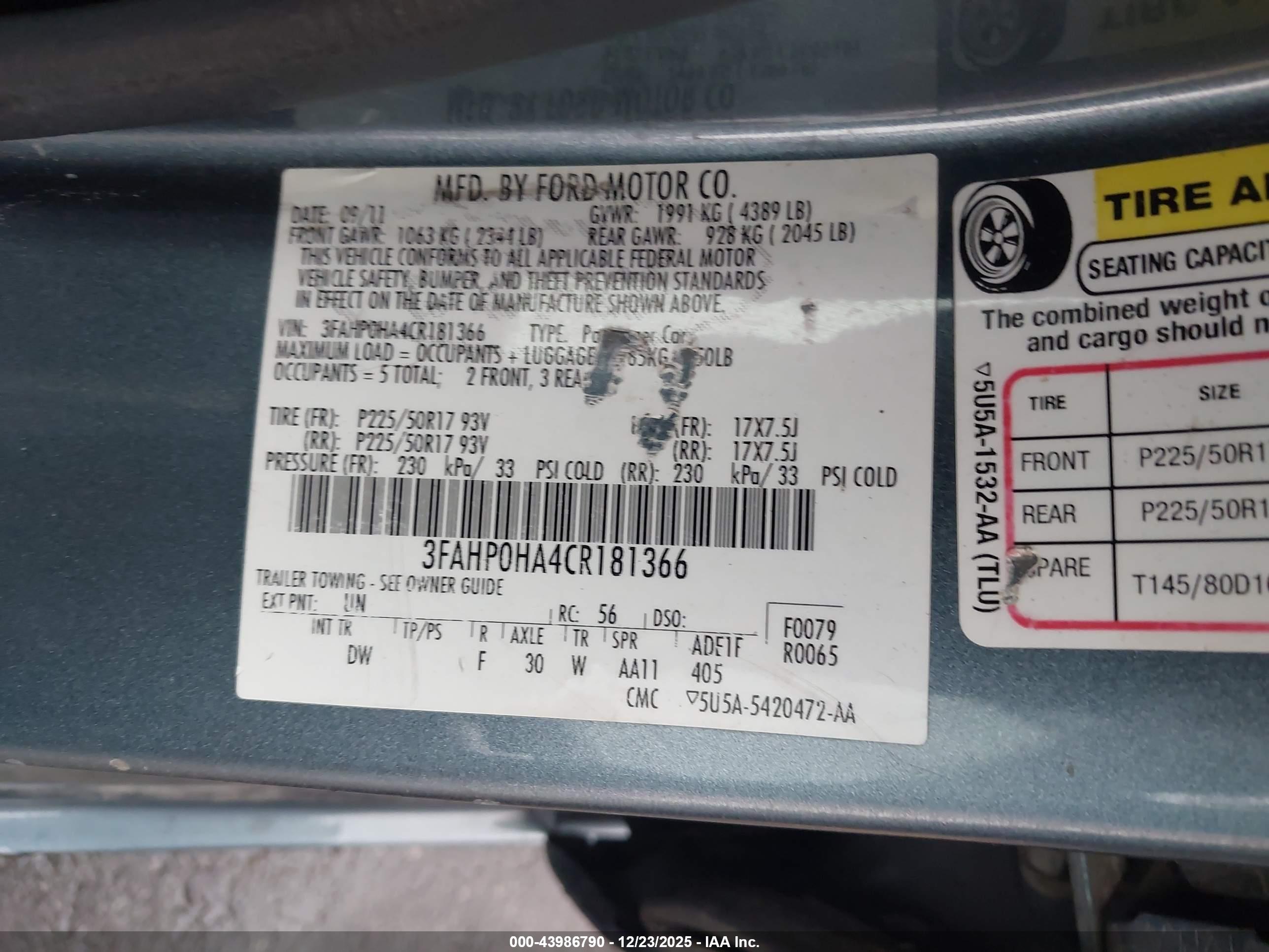 FORD FUSION image 9