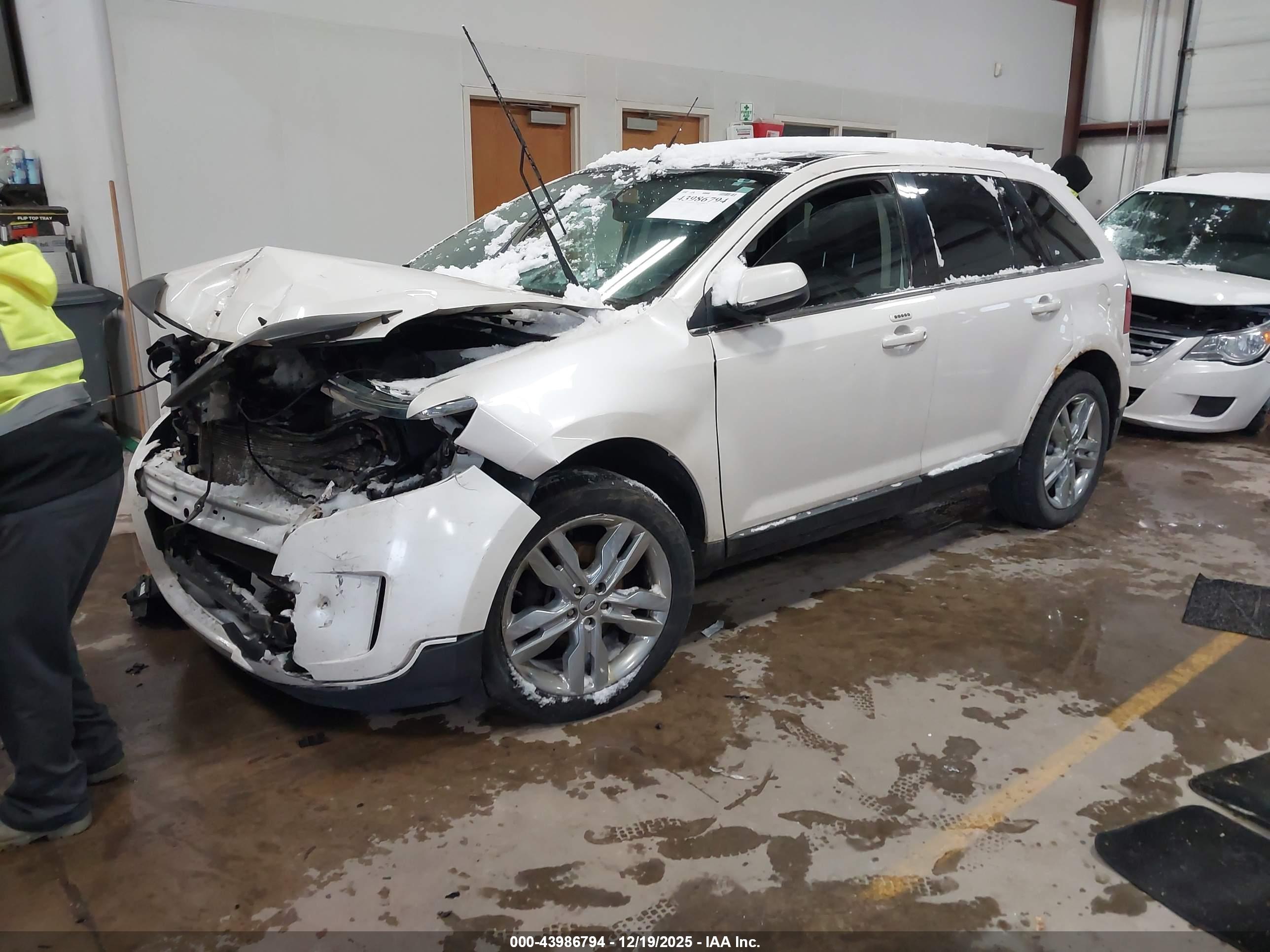 FORD EDGE image 2