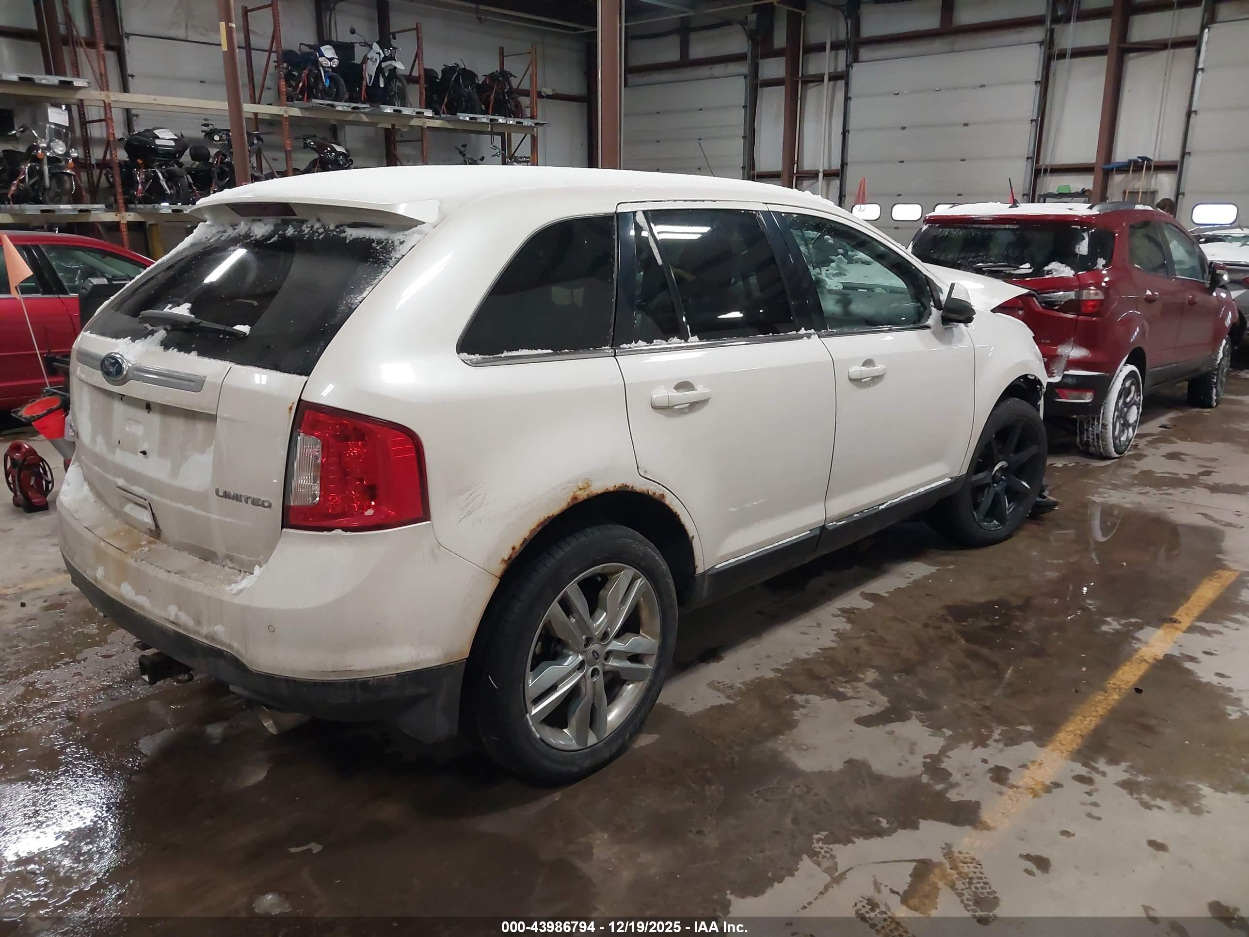 FORD EDGE image 4