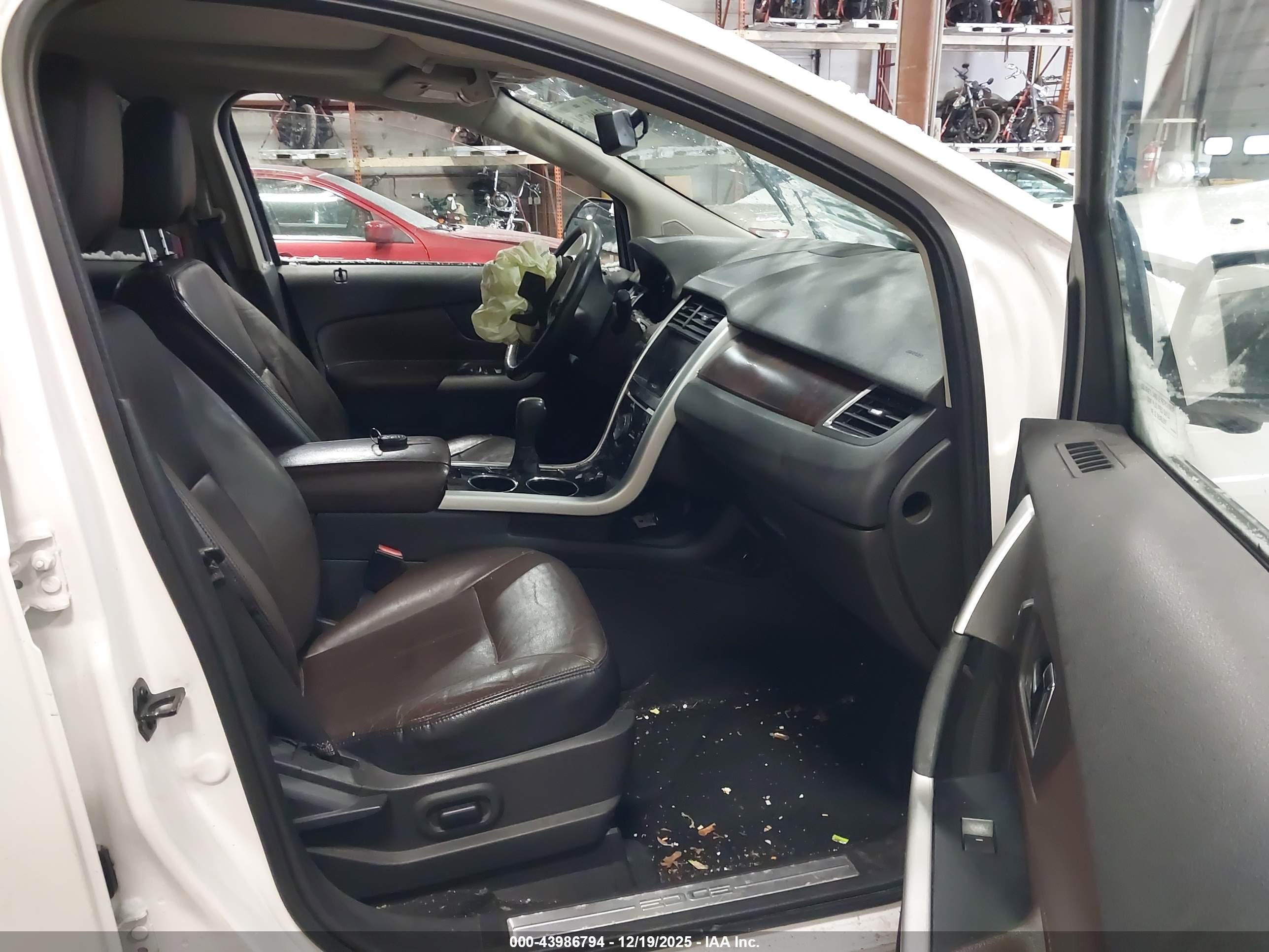 FORD EDGE image 5