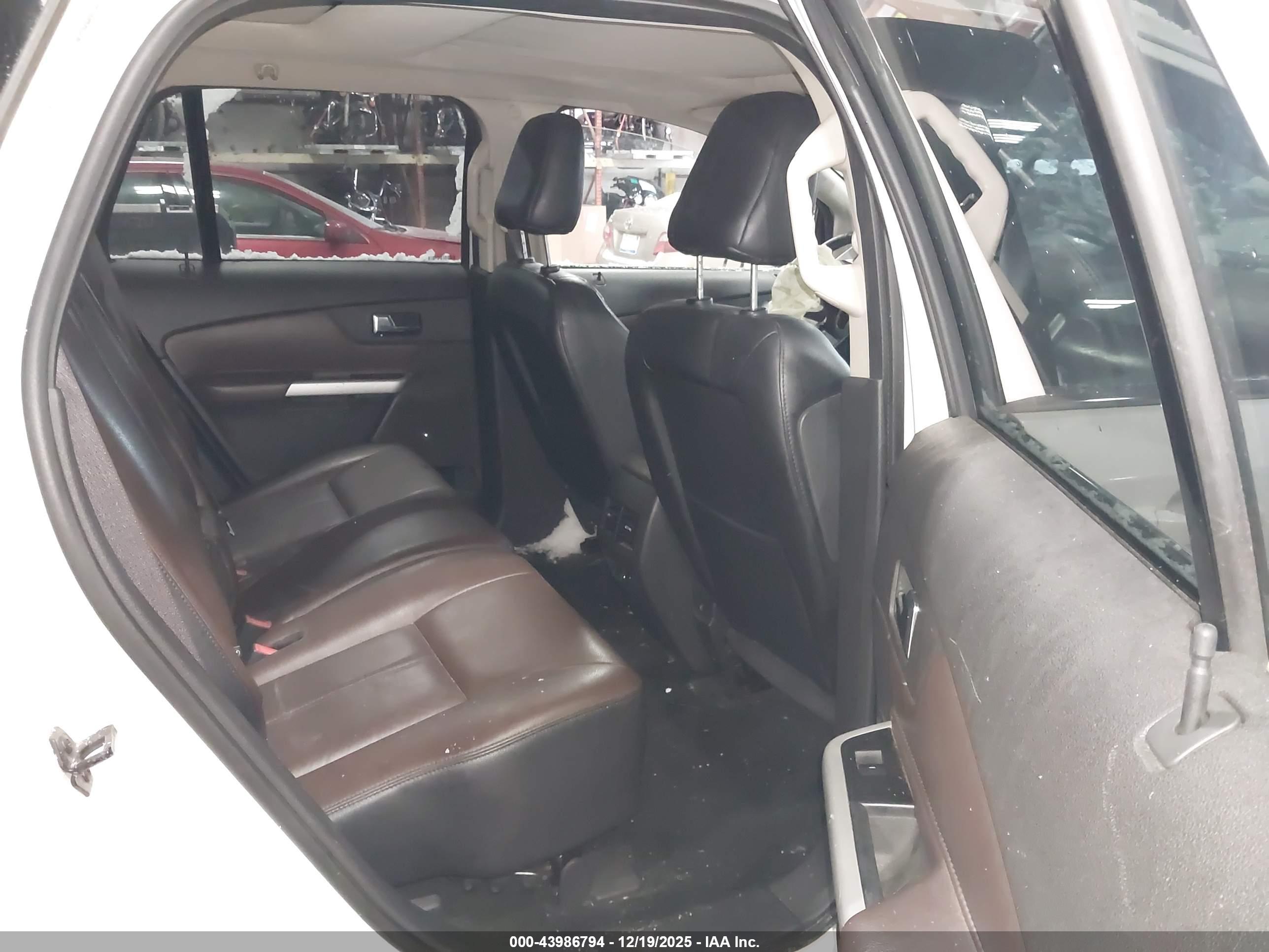 FORD EDGE image 8