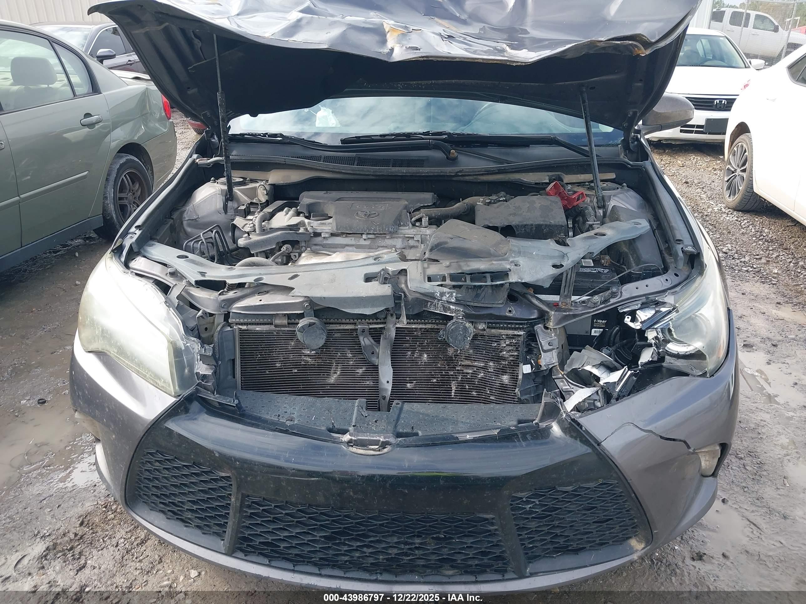 TOYOTA CAMRY image 10