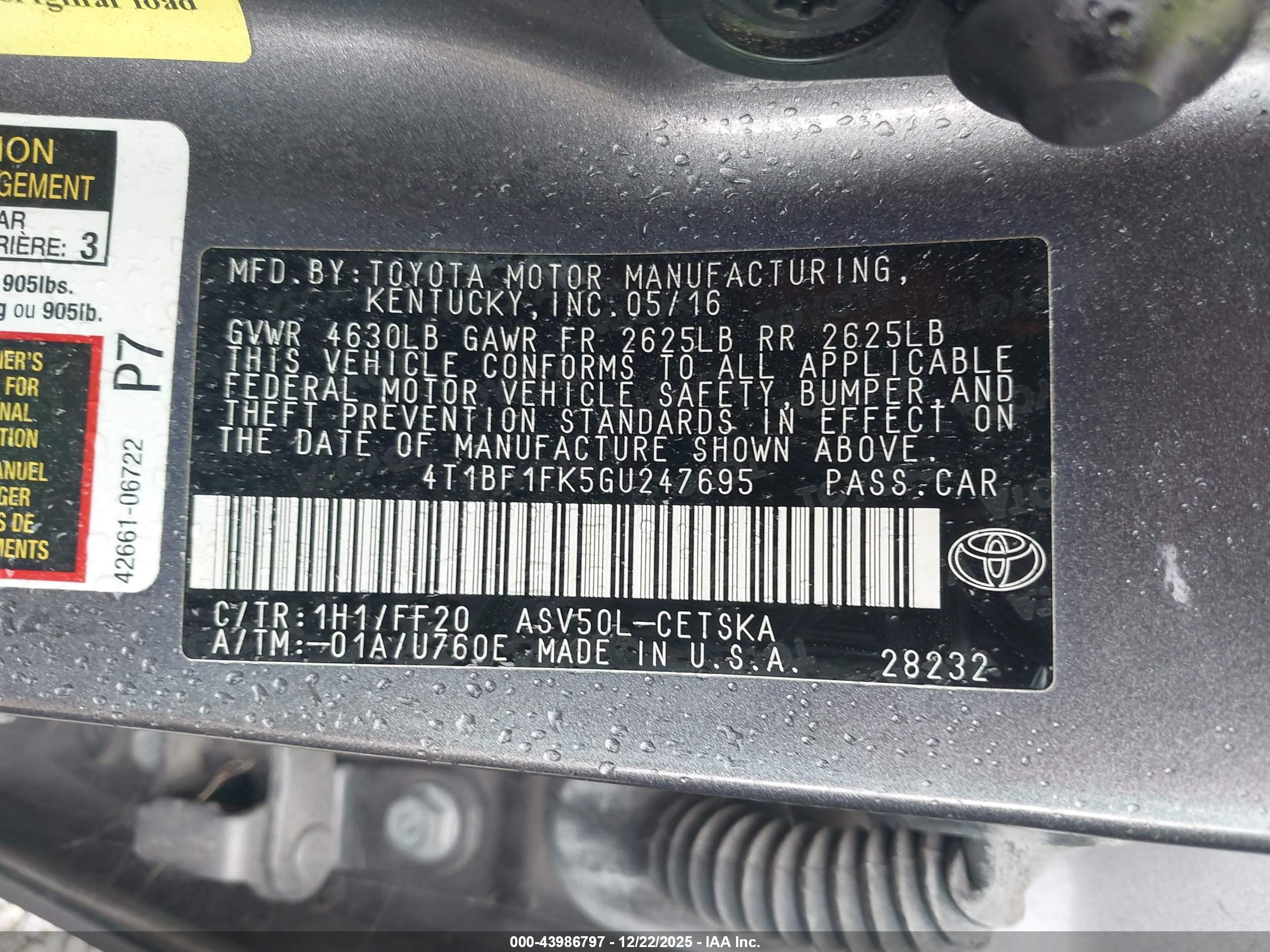 TOYOTA CAMRY image 9