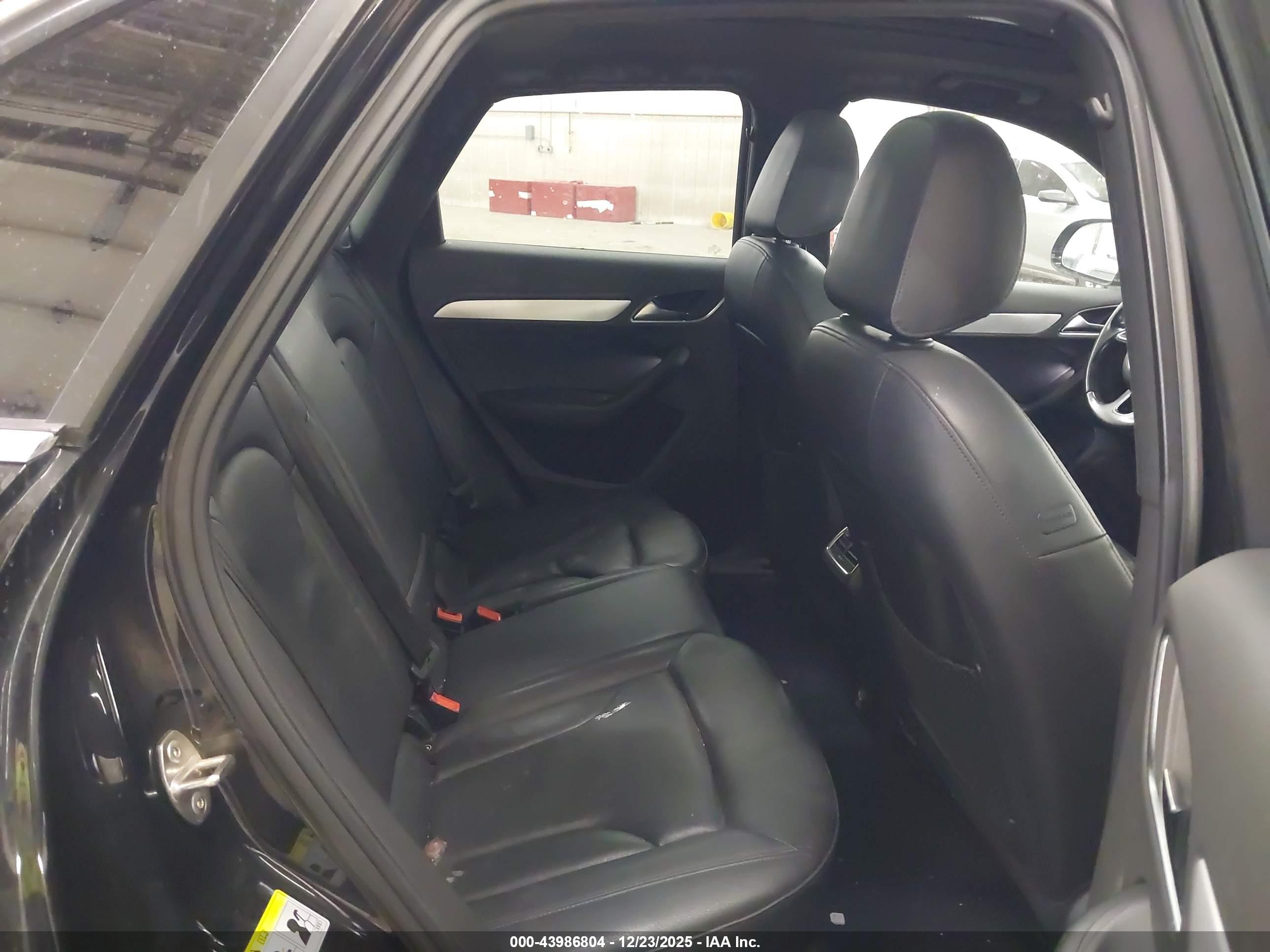 AUDI Q3 image 8