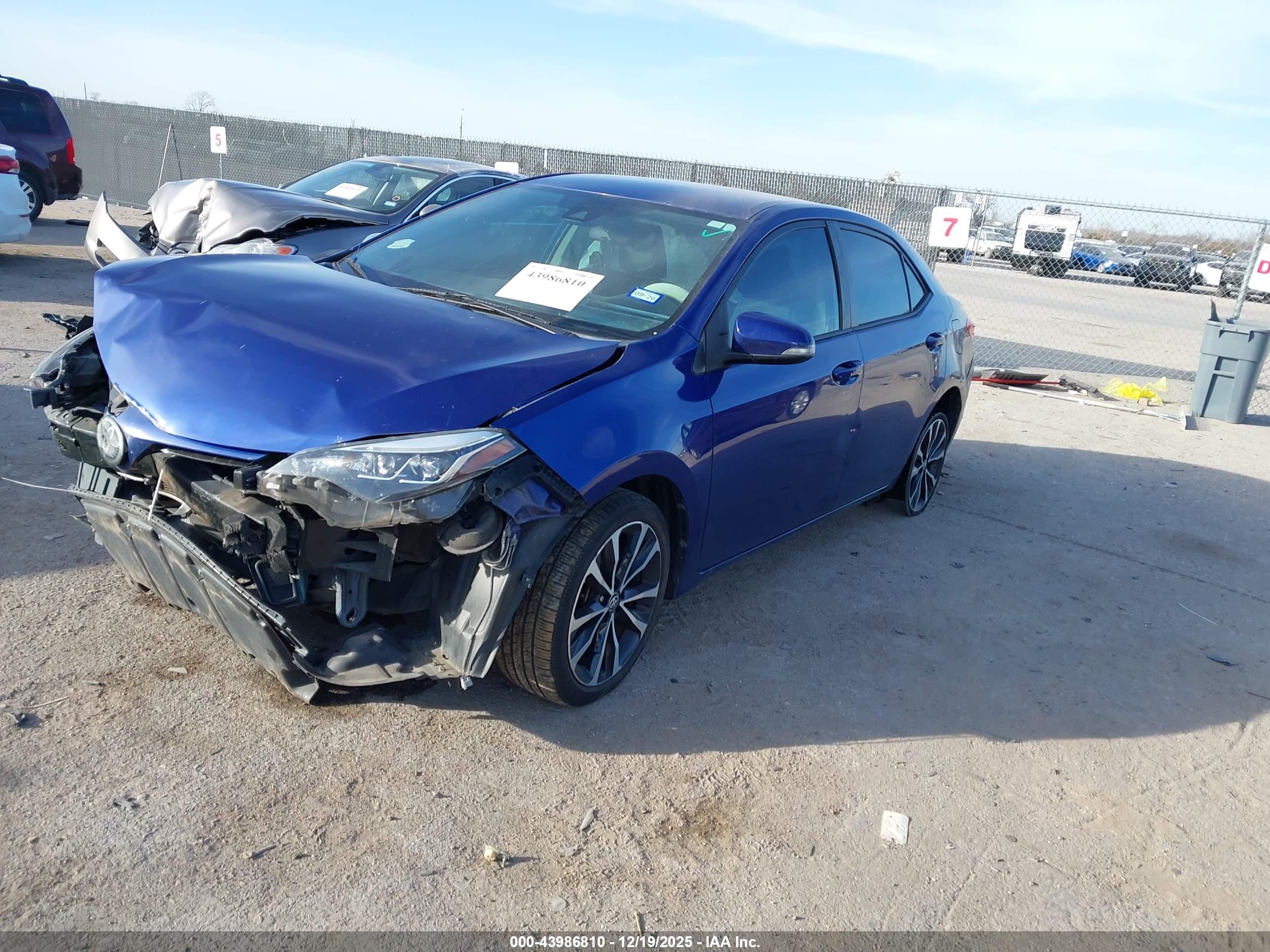 TOYOTA COROLLA image 2