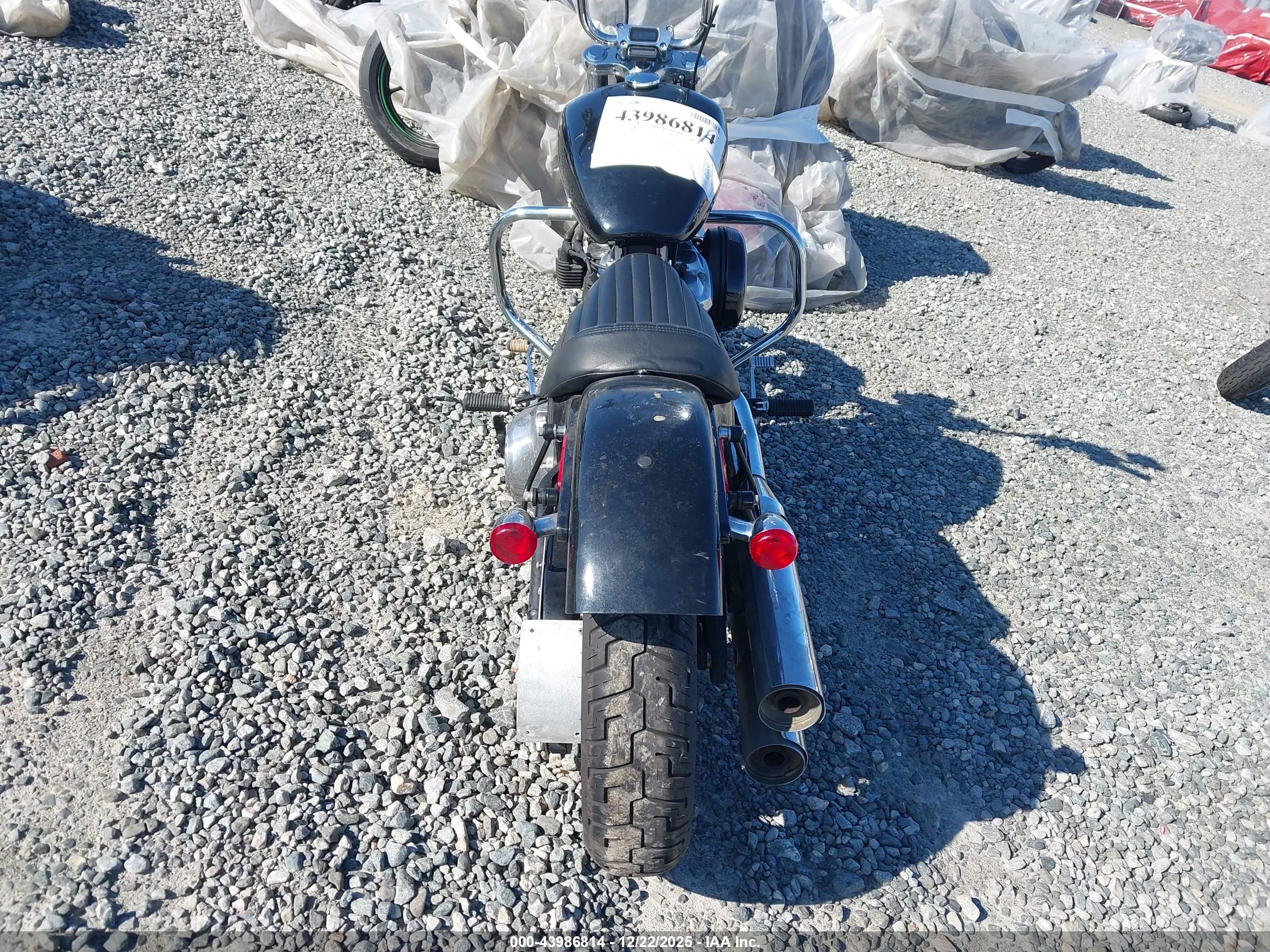 HARLEY-DAVIDSON FXST image 6