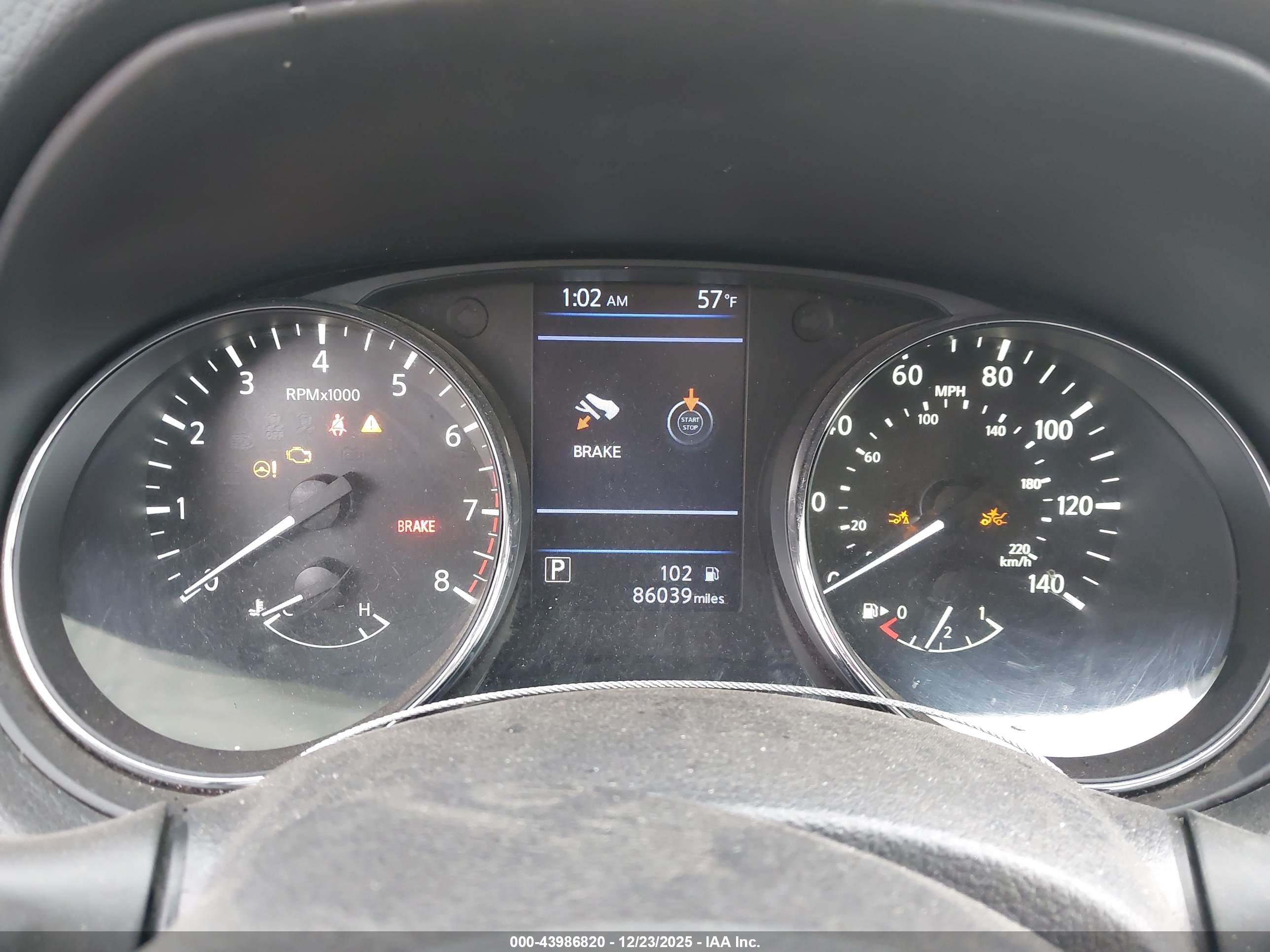 NISSAN ROGUE image 7
