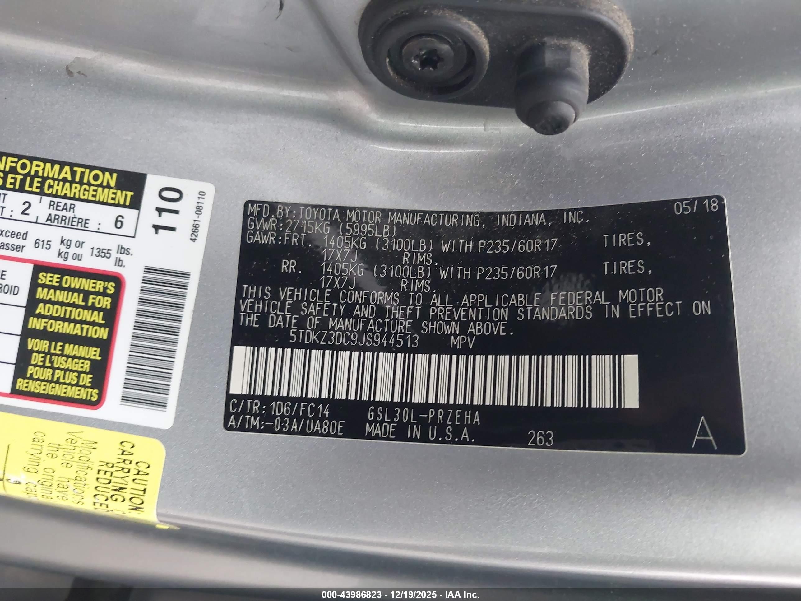 TOYOTA SIENNA image 9