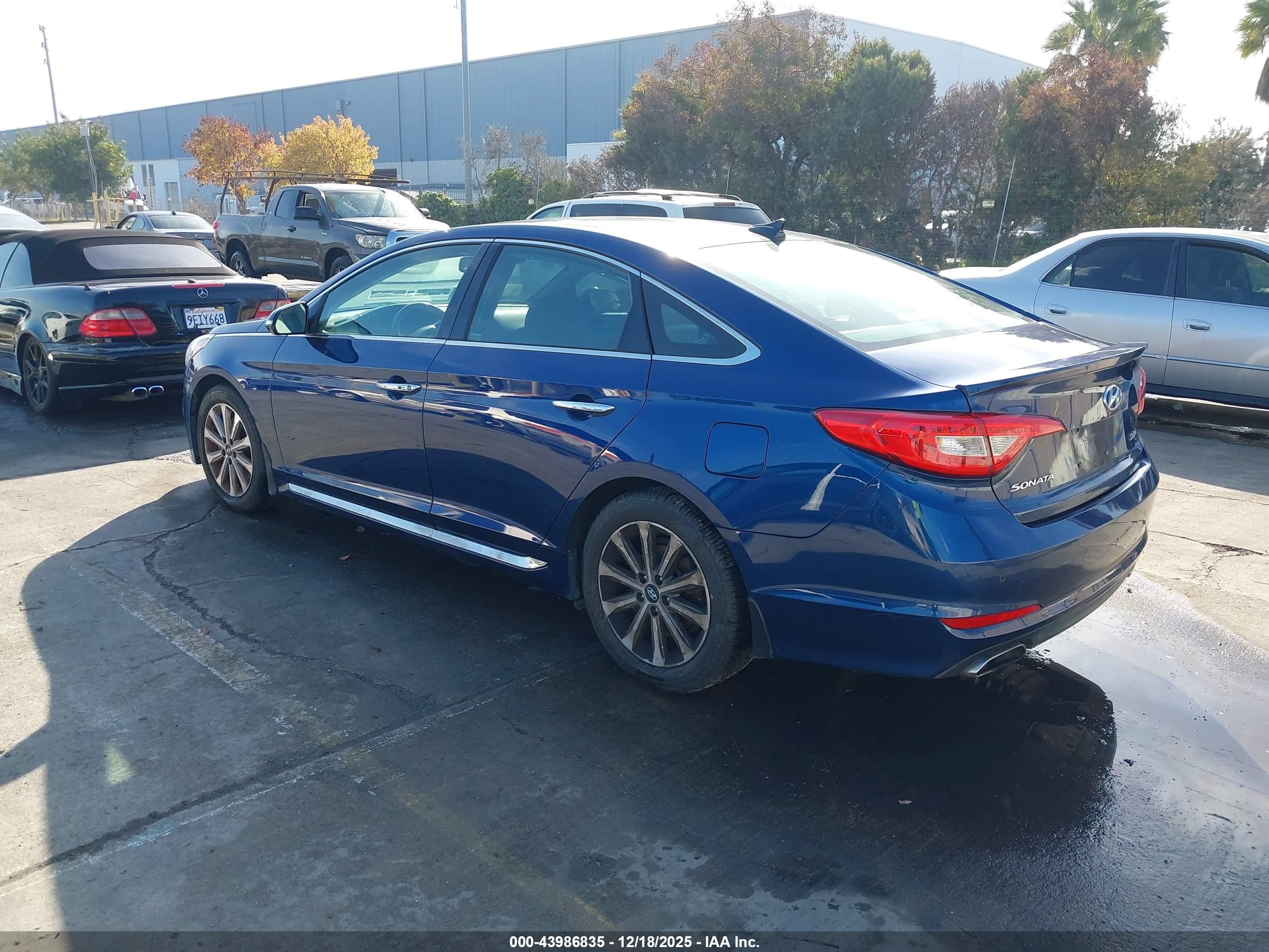 HYUNDAI SONATA image 3