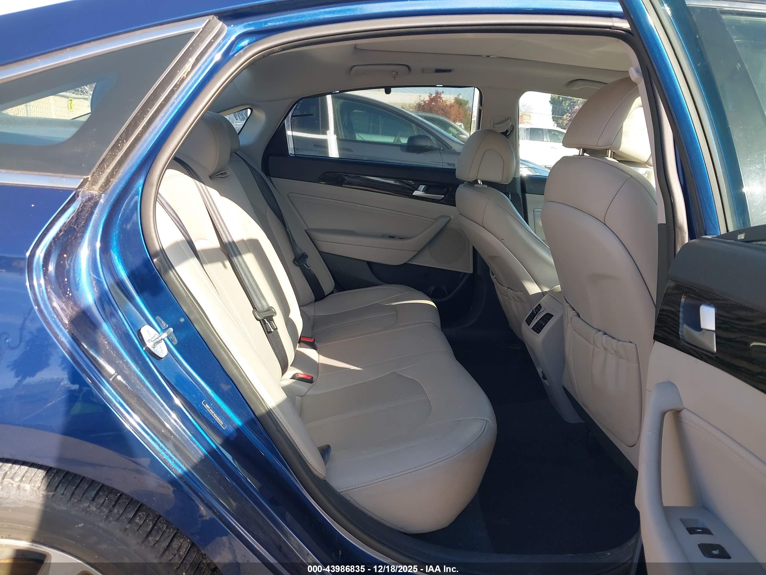 HYUNDAI SONATA image 8