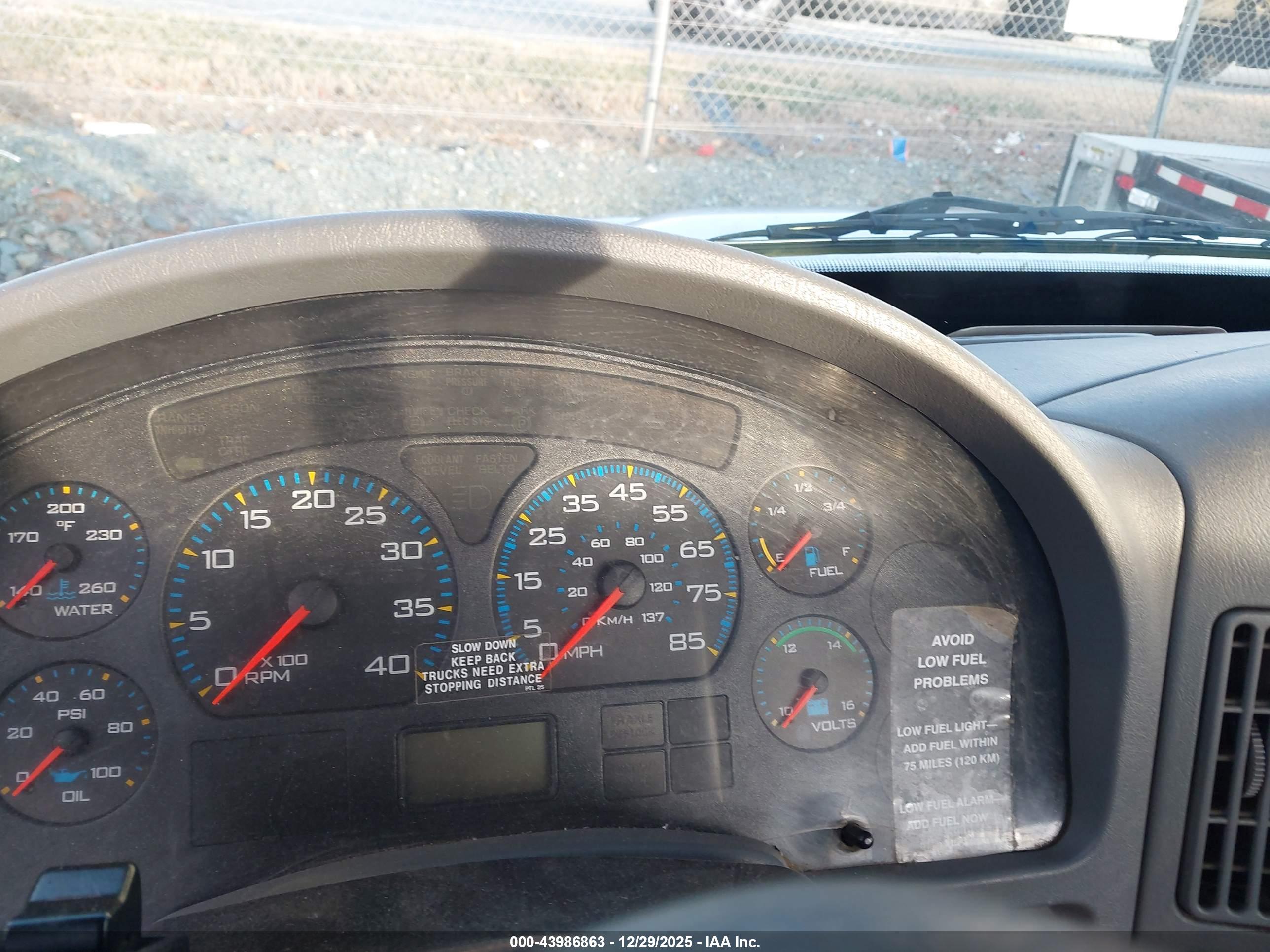 INTERNATIONAL 4000 image 6