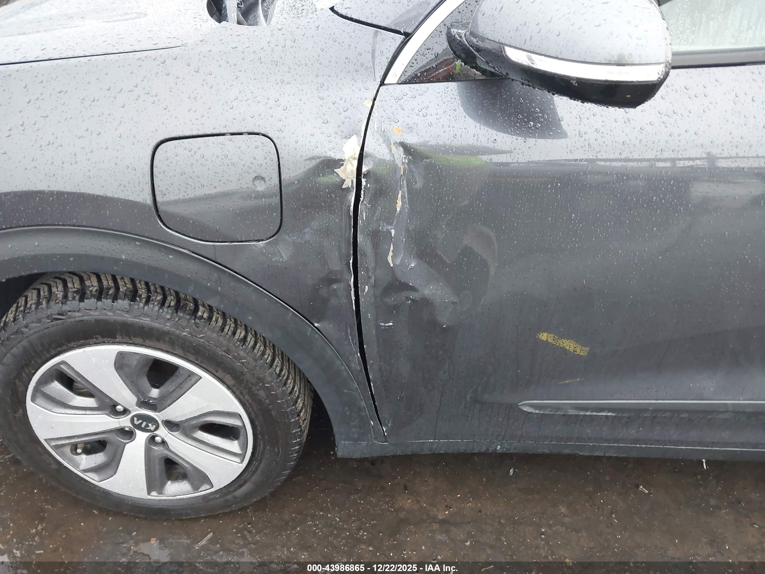 KIA NIRO image 6