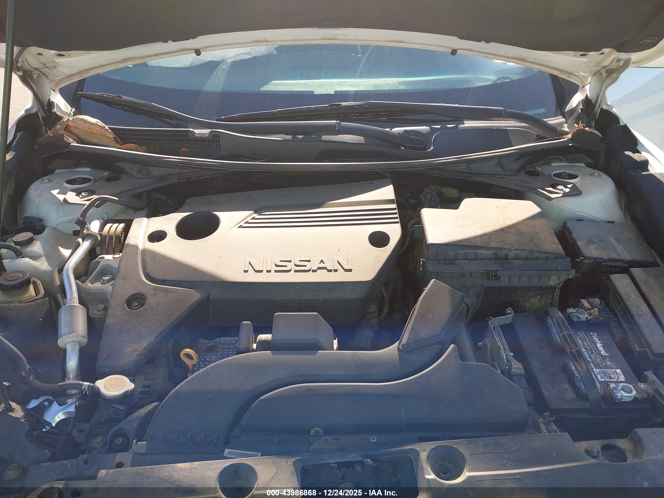 NISSAN ALTIMA image 10