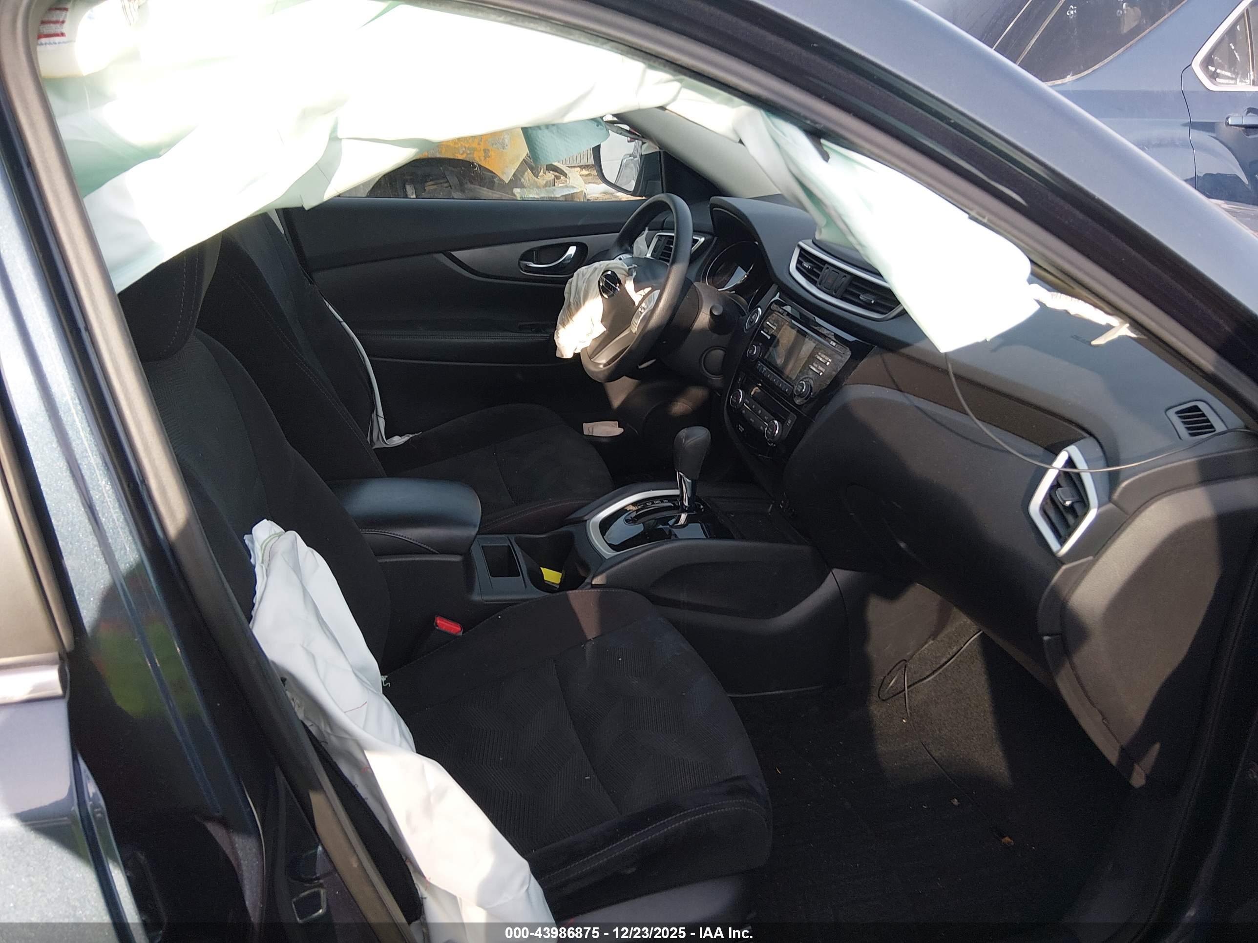 NISSAN ROGUE image 5