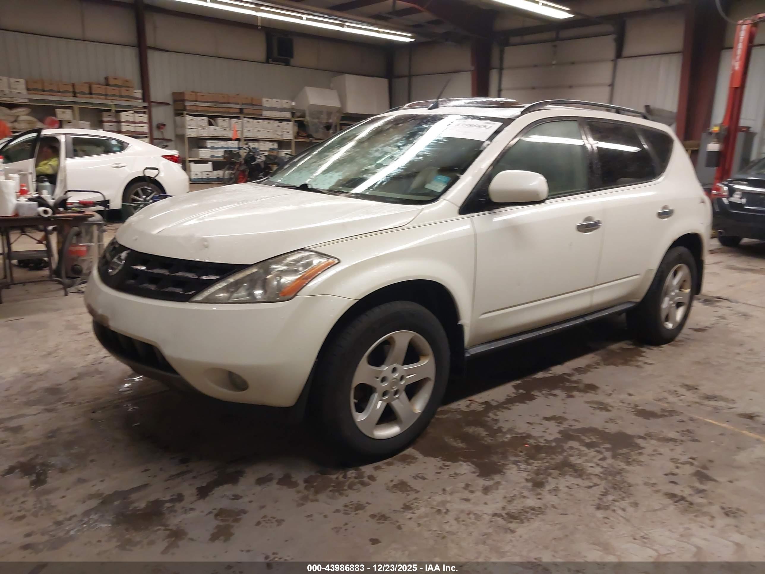 NISSAN MURANO image 2