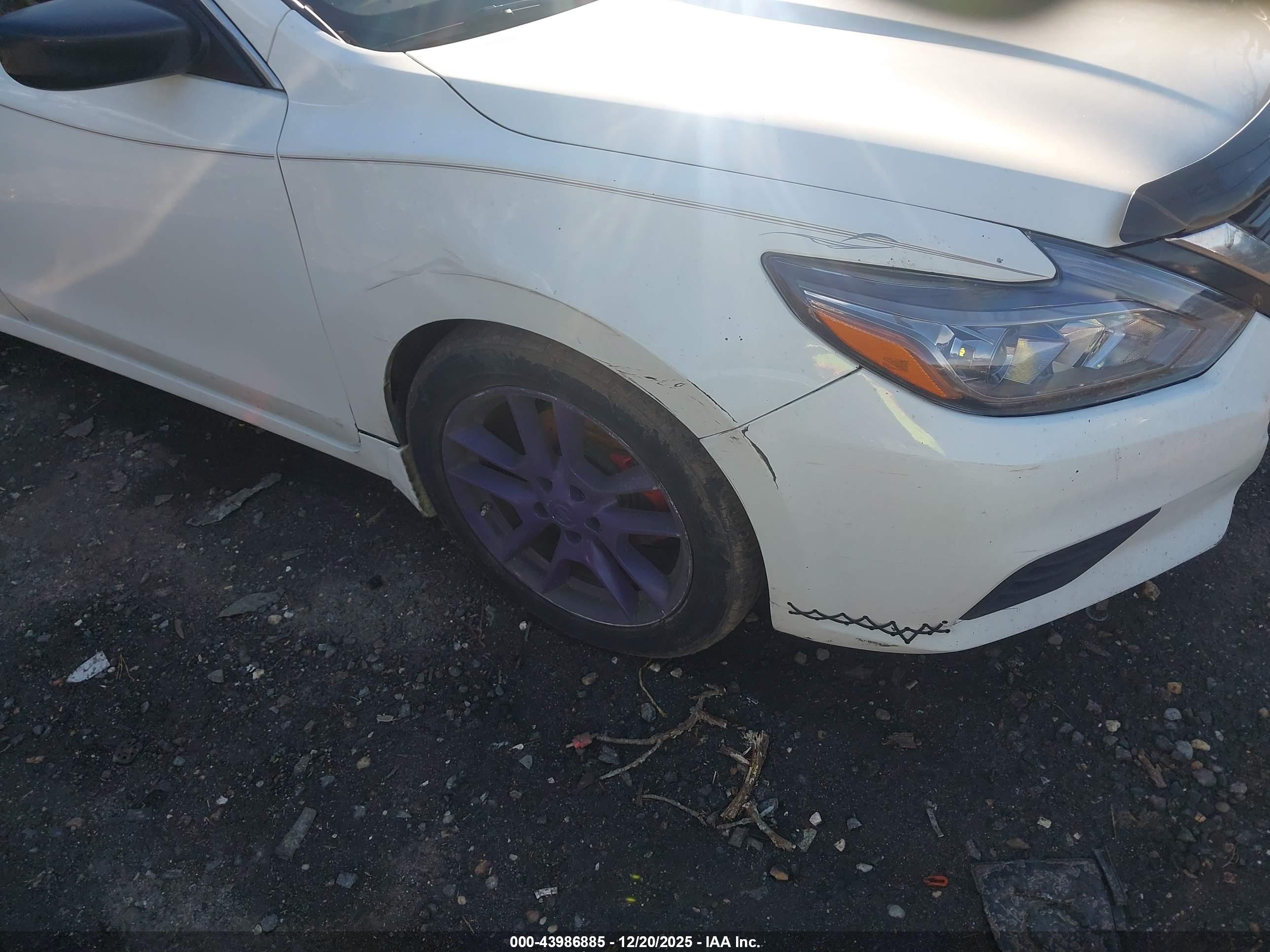 NISSAN ALTIMA image 6