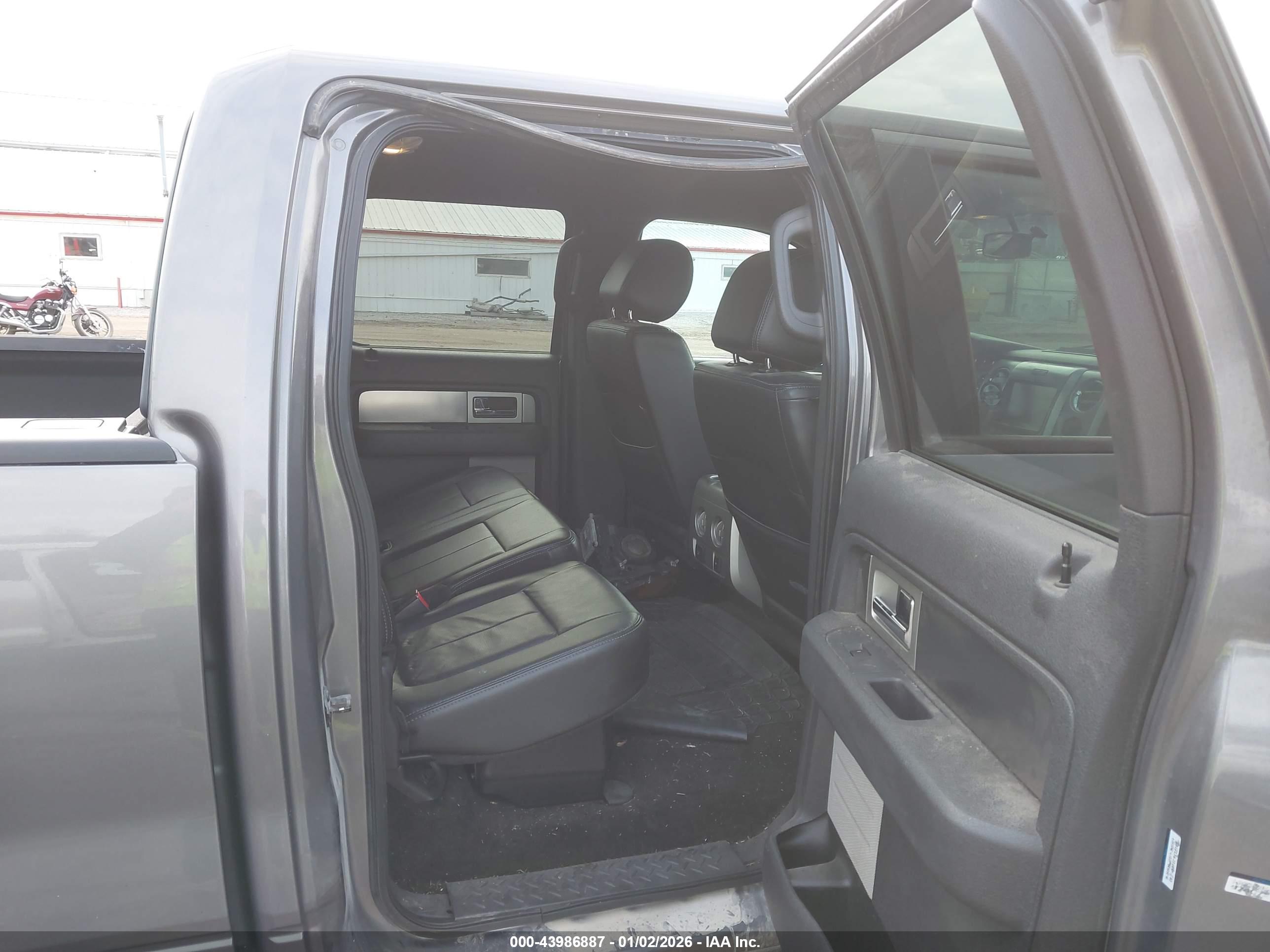 FORD F-150 image 8