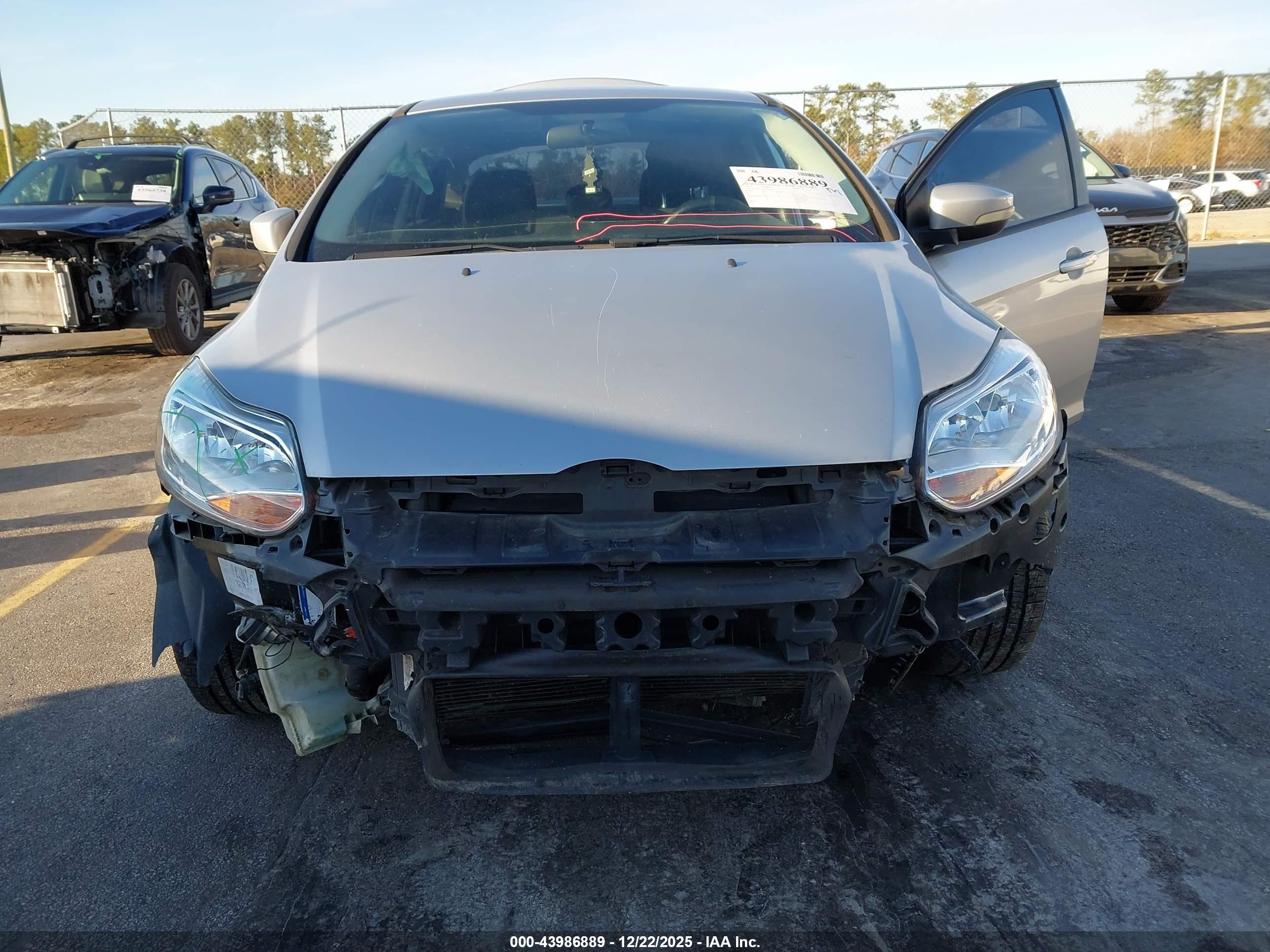 FORD FOCUS image 6