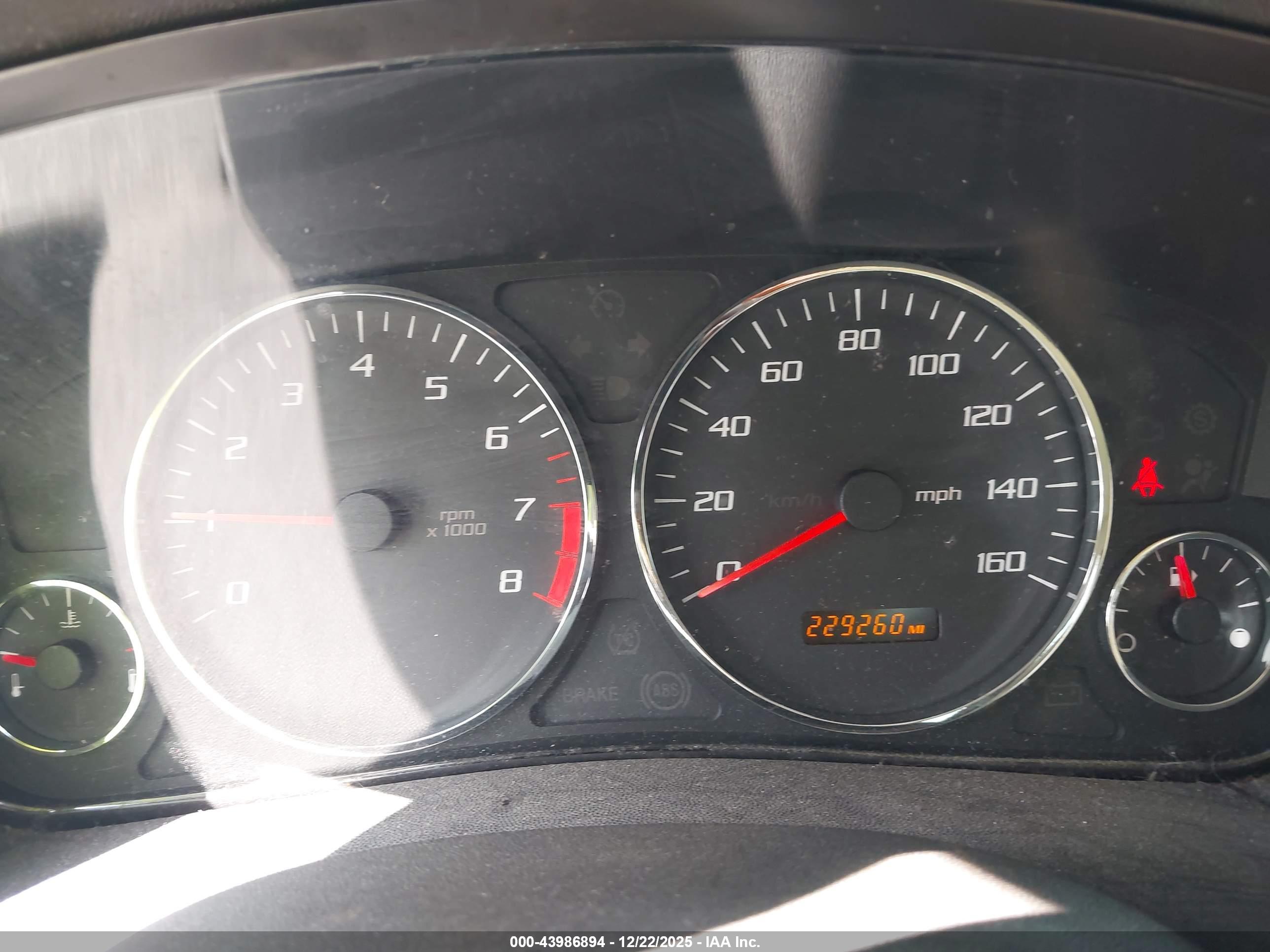 CADILLAC CTS image 7