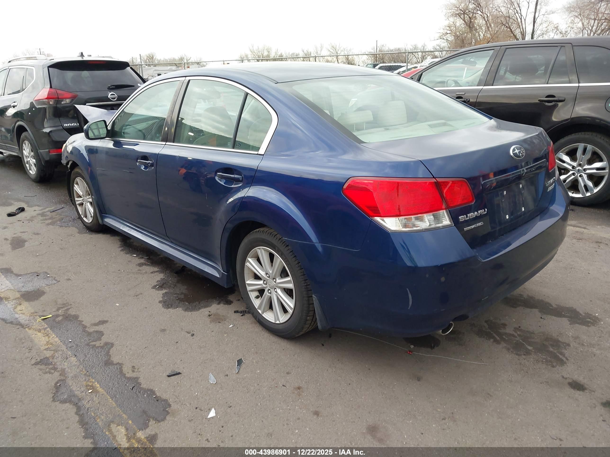 SUBARU LEGACY image 3