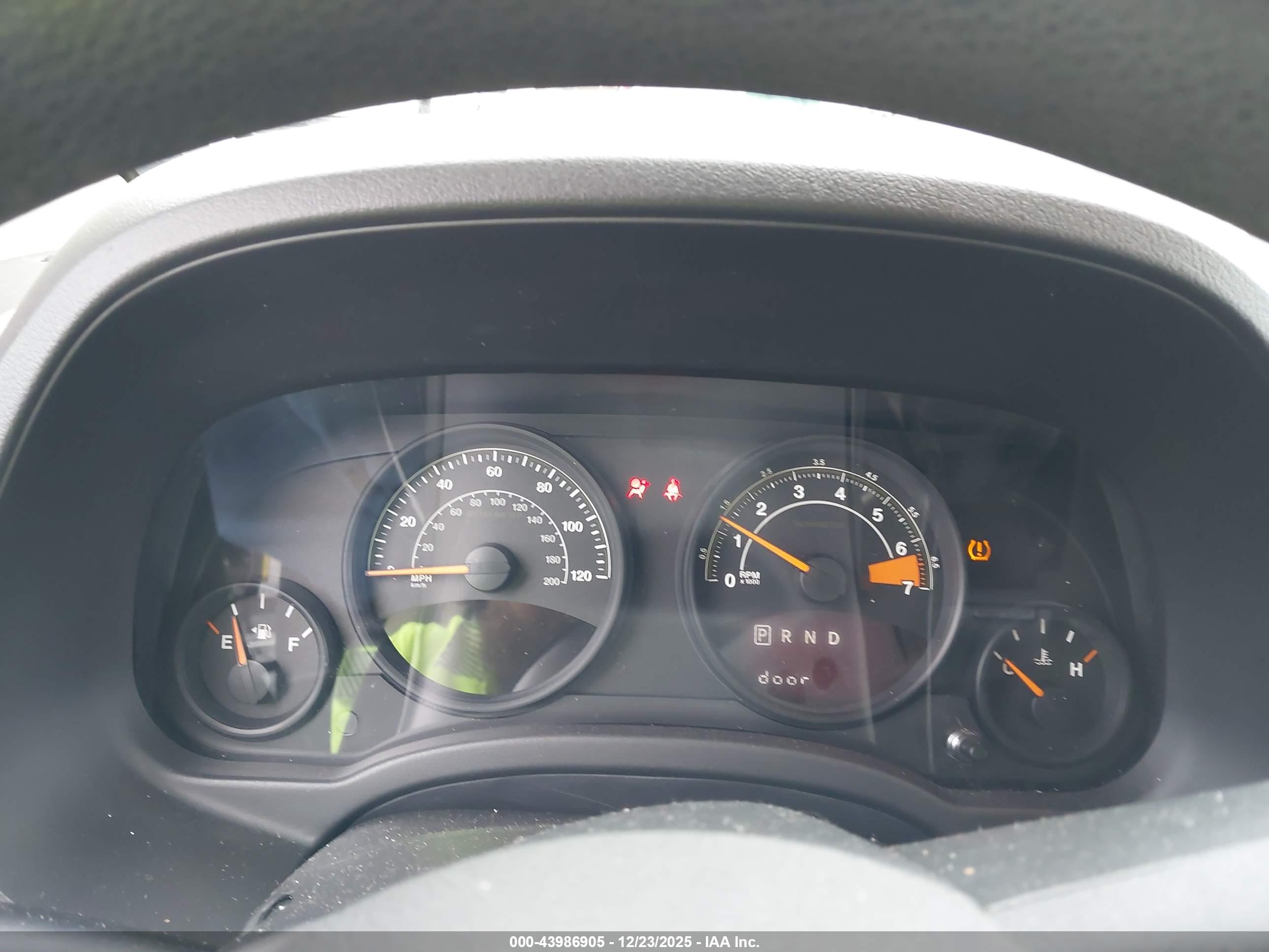 JEEP COMPASS image 7